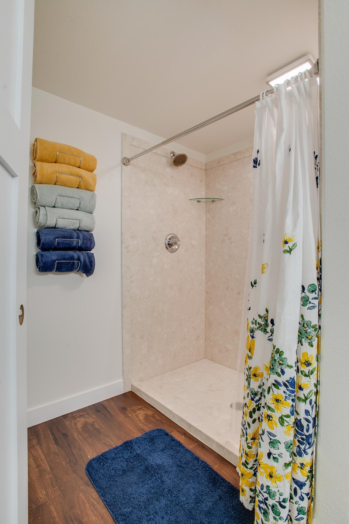 429 Brook Avenue Property Photo 33