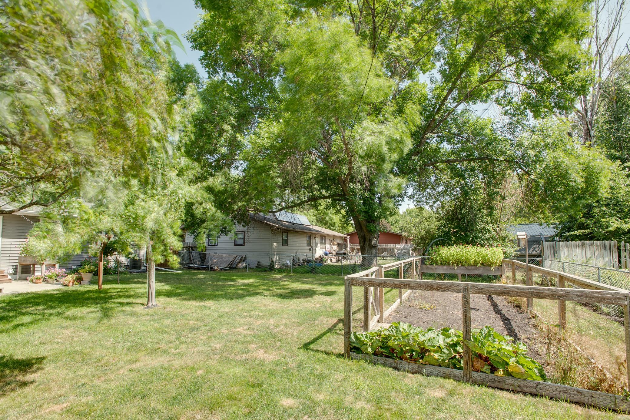 429 Brook Avenue Property Photo 42