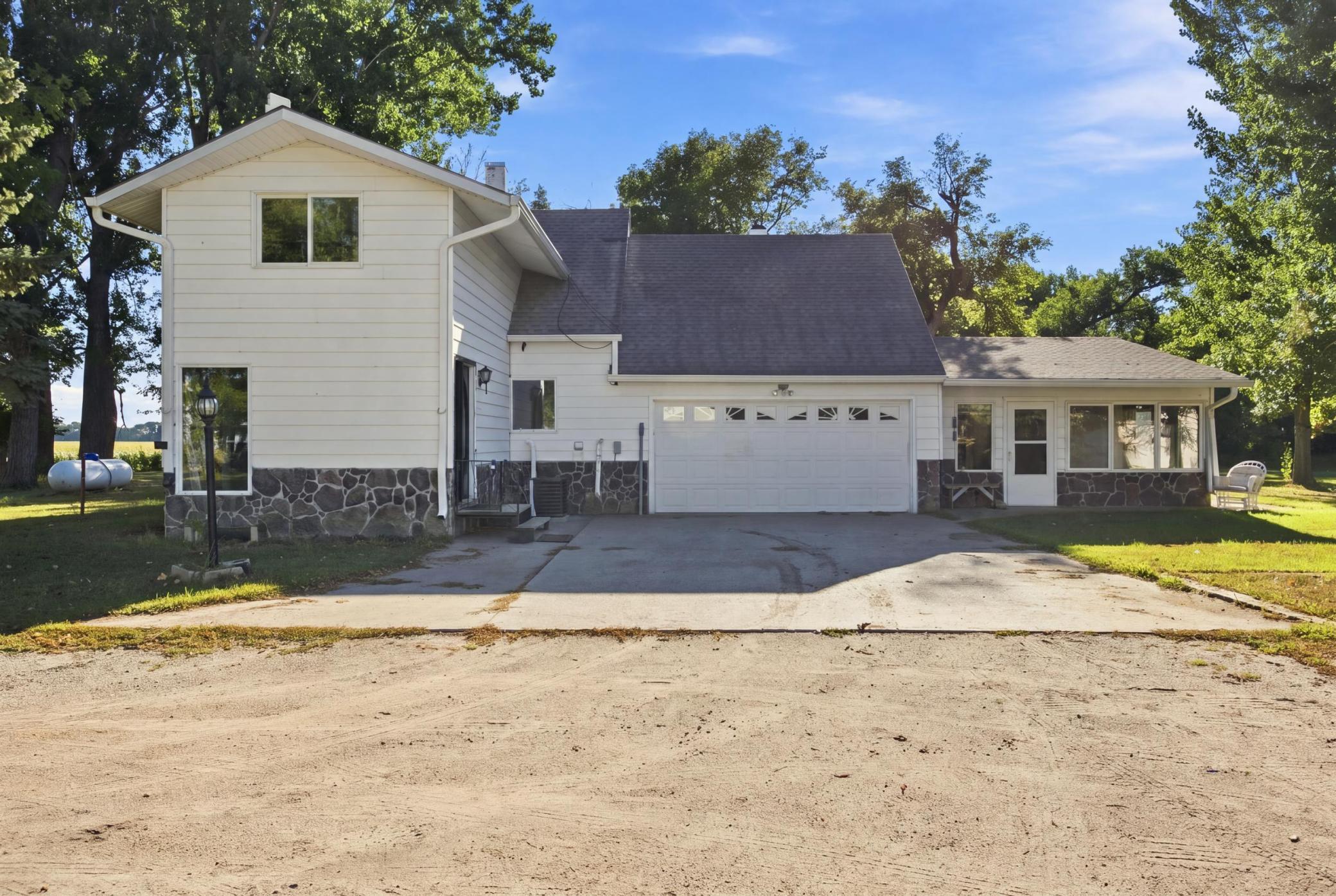 15218 9th Street Ne Property Photo 1