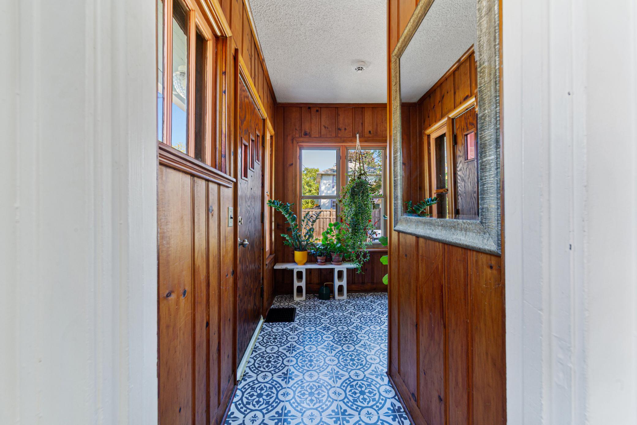 1009 E 42nd Street Property Photo 9