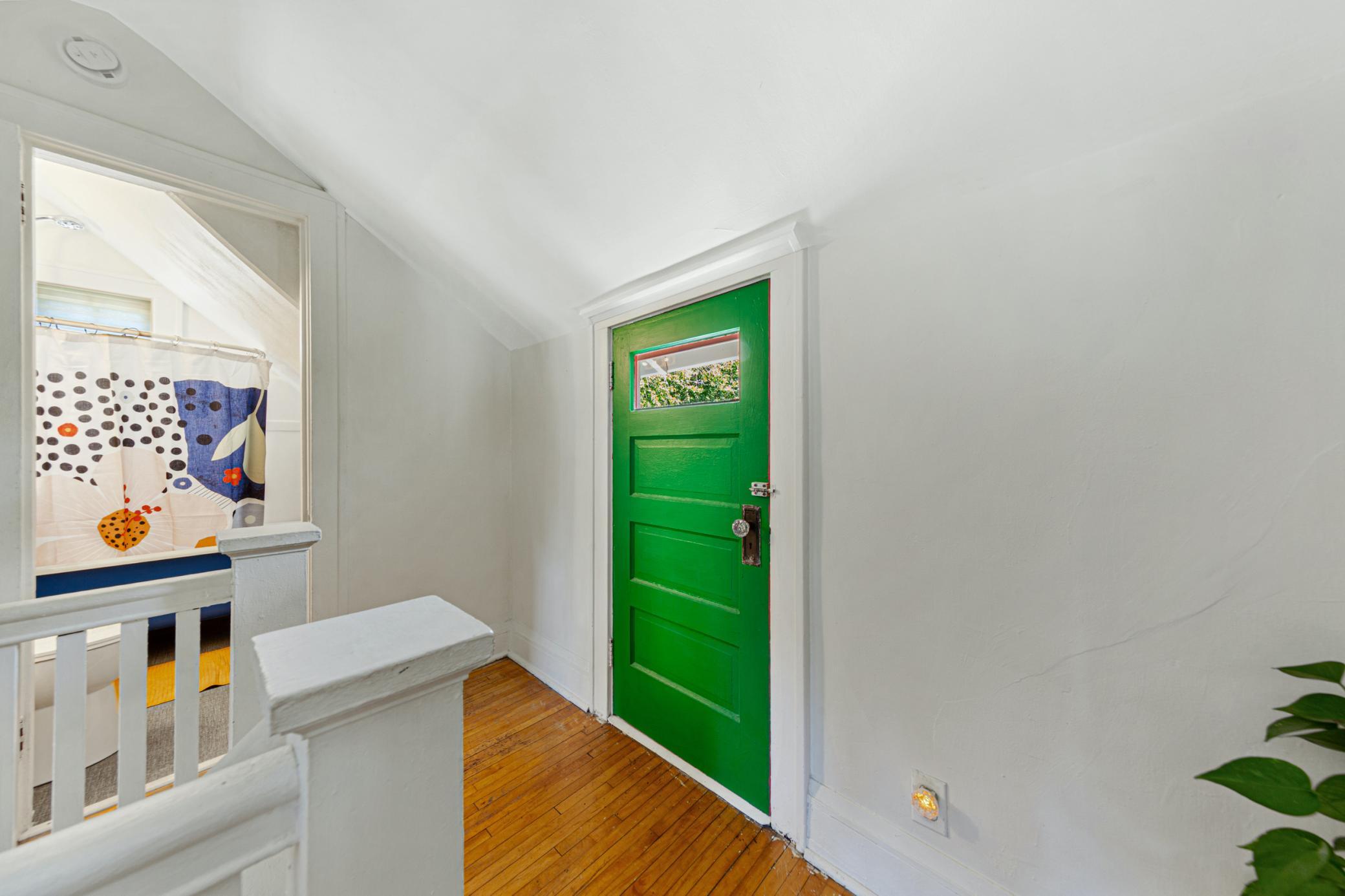 1009 E 42nd Street Property Photo 22
