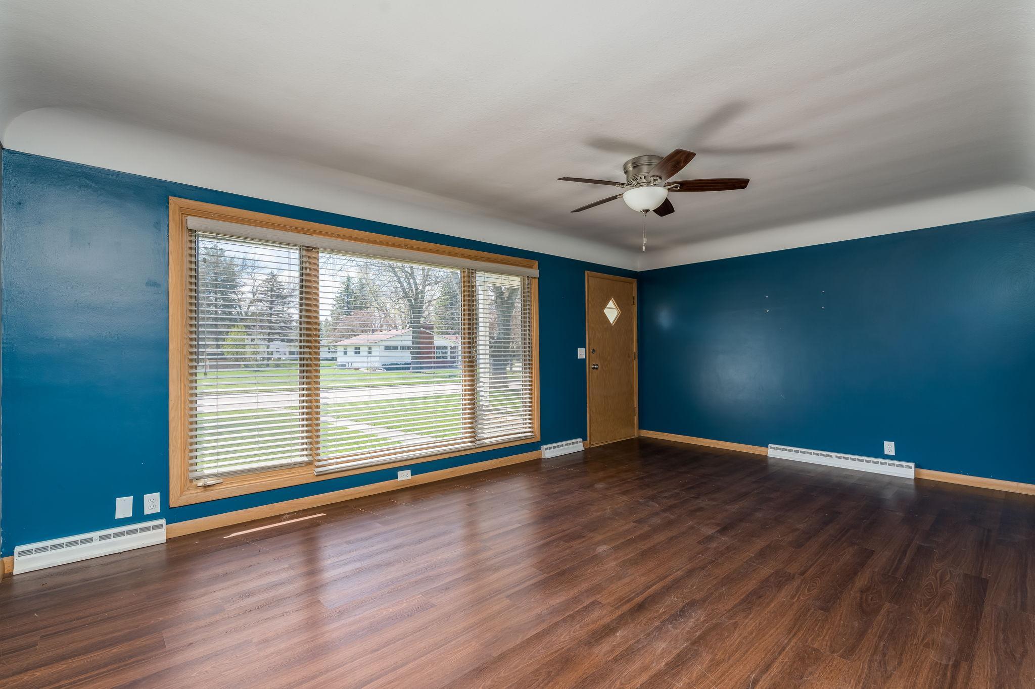 209 Hillcrest Way Property Photo 3
