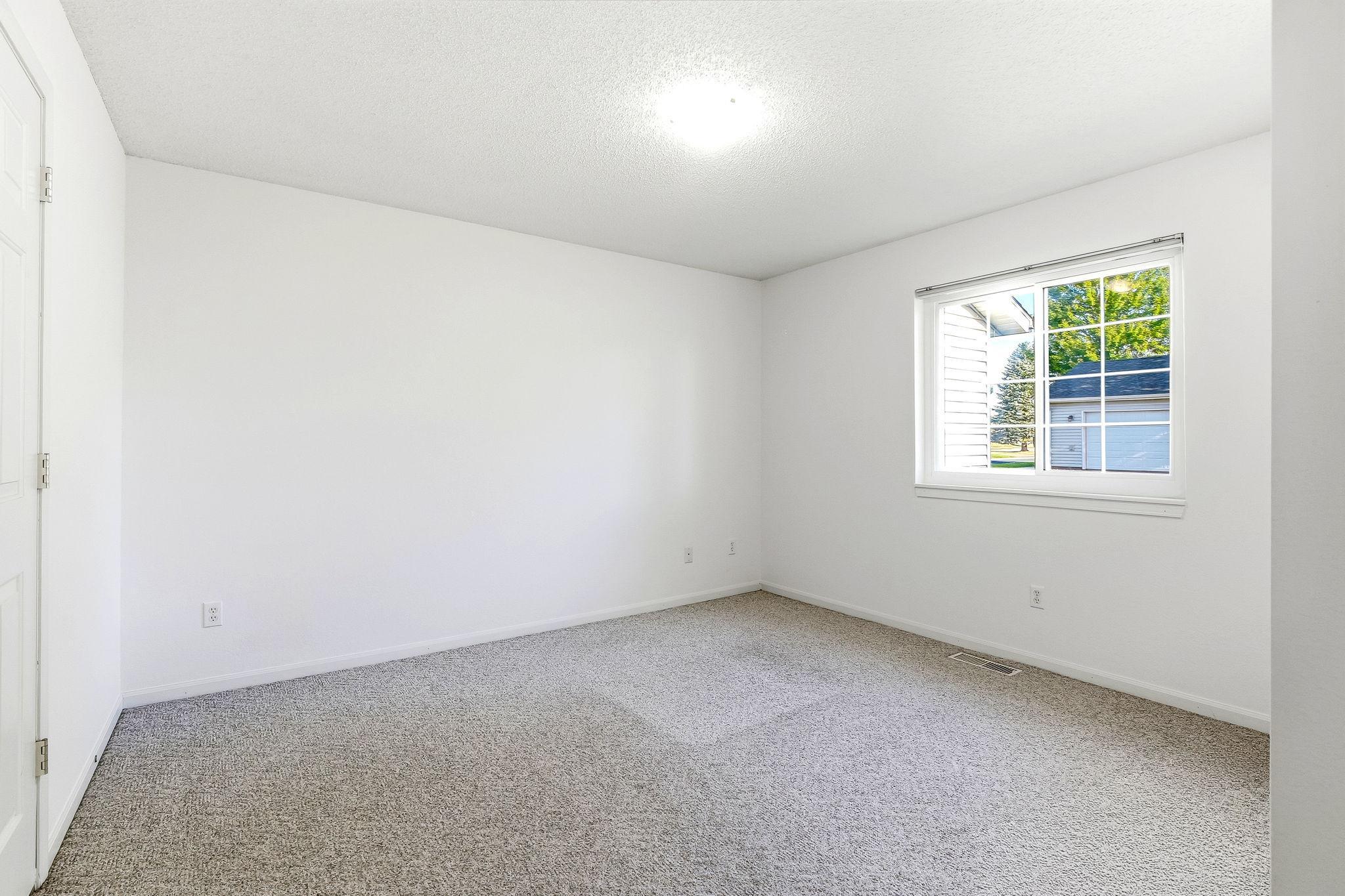 11021 57th Street Ne Property Photo 18
