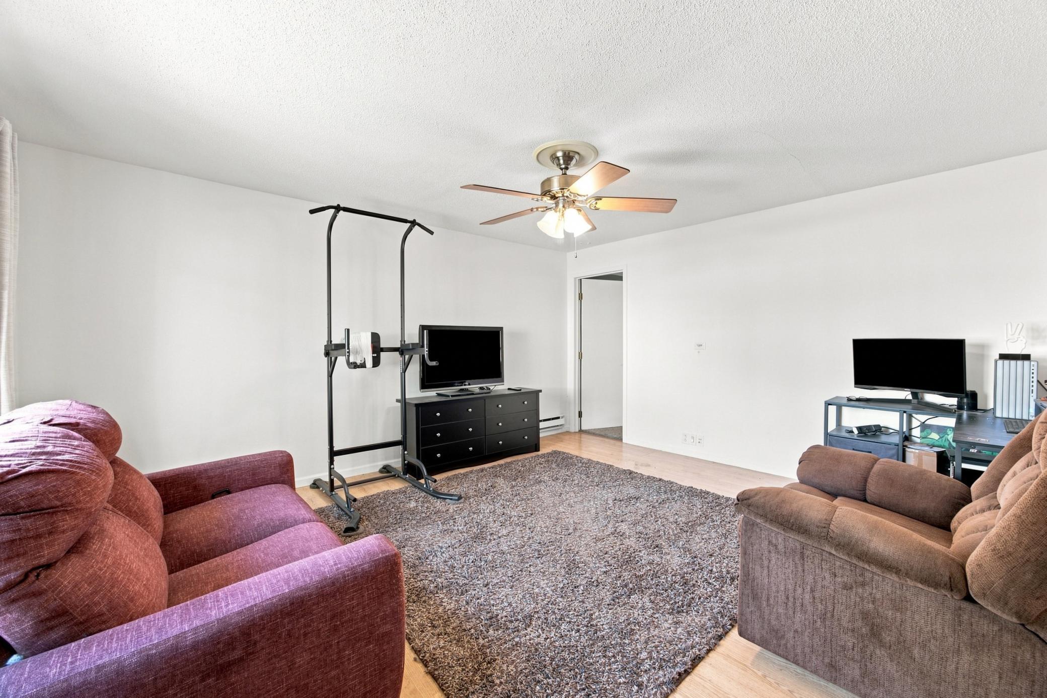 325 3rd Avenue W Property Photo 8
