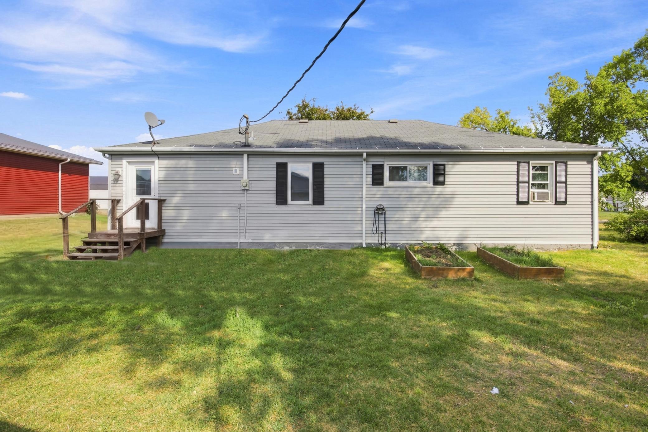 325 3rd Avenue W Property Photo 25