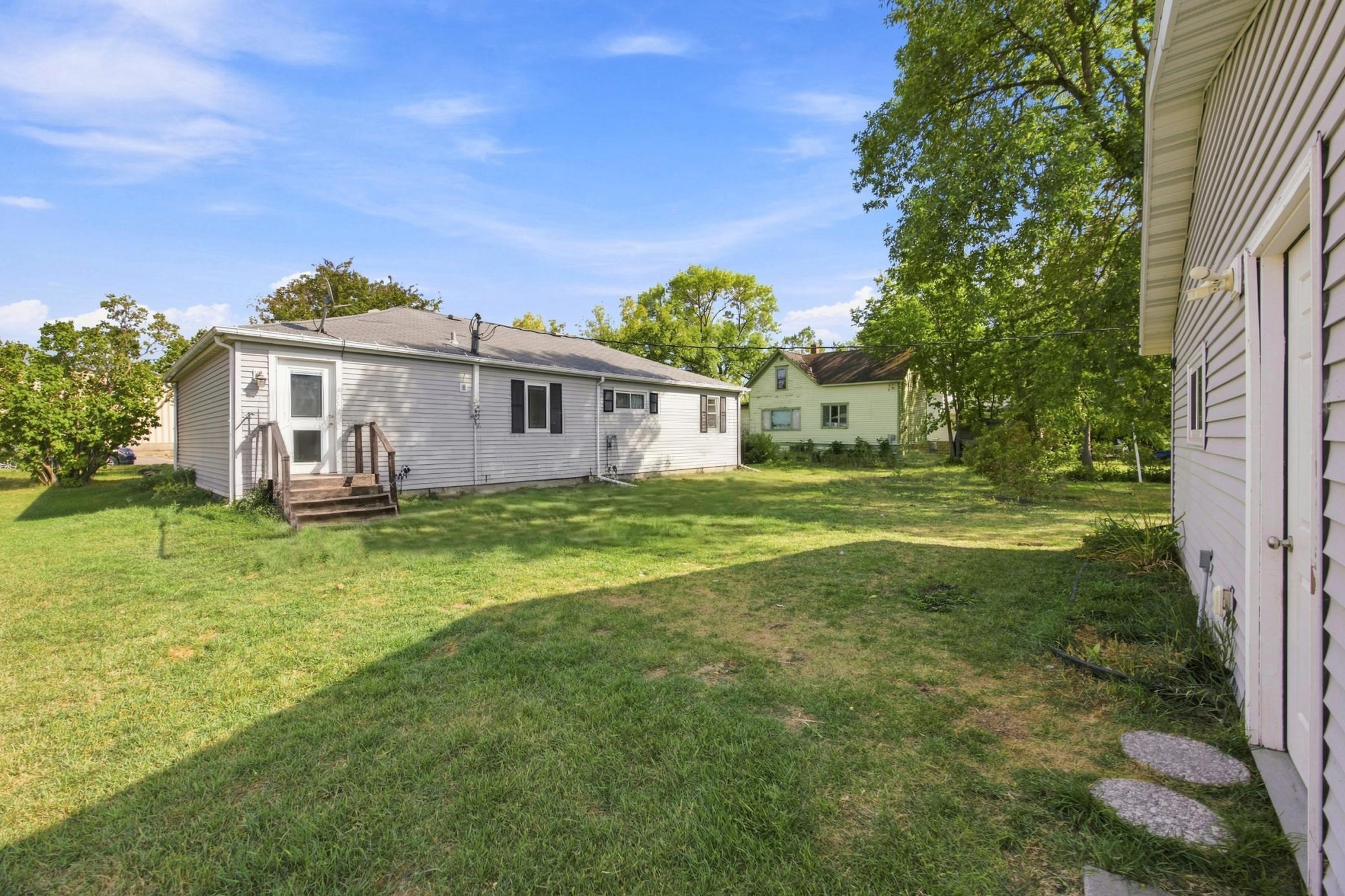 325 3rd Avenue W Property Photo 26
