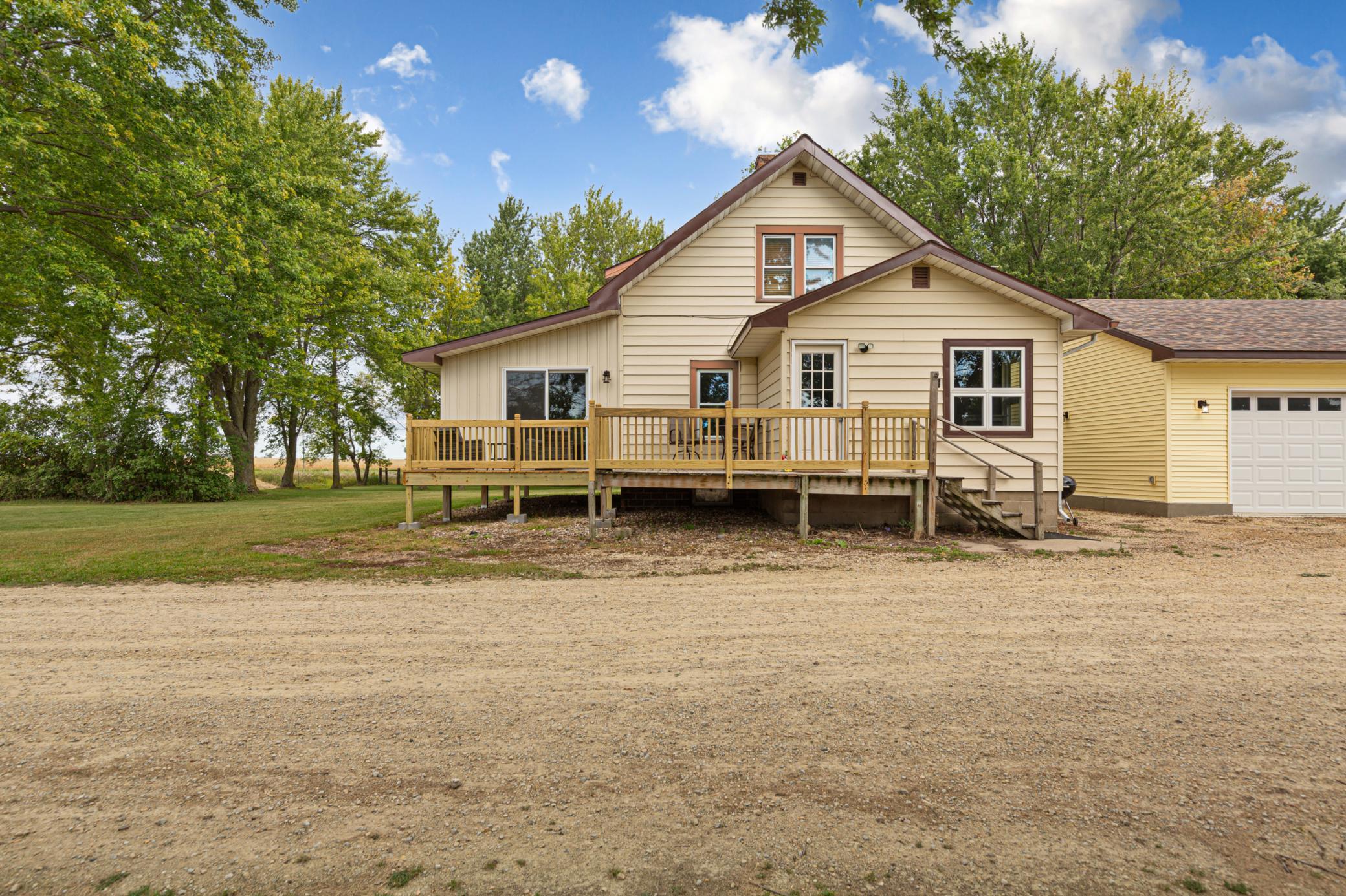 25115 Lamb Avenue Property Photo 5