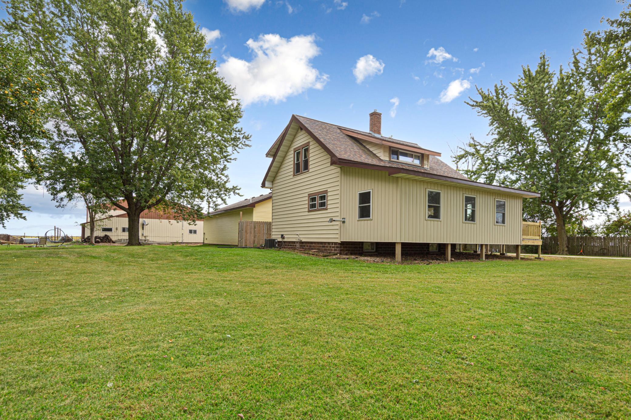 25115 Lamb Avenue Property Photo 8
