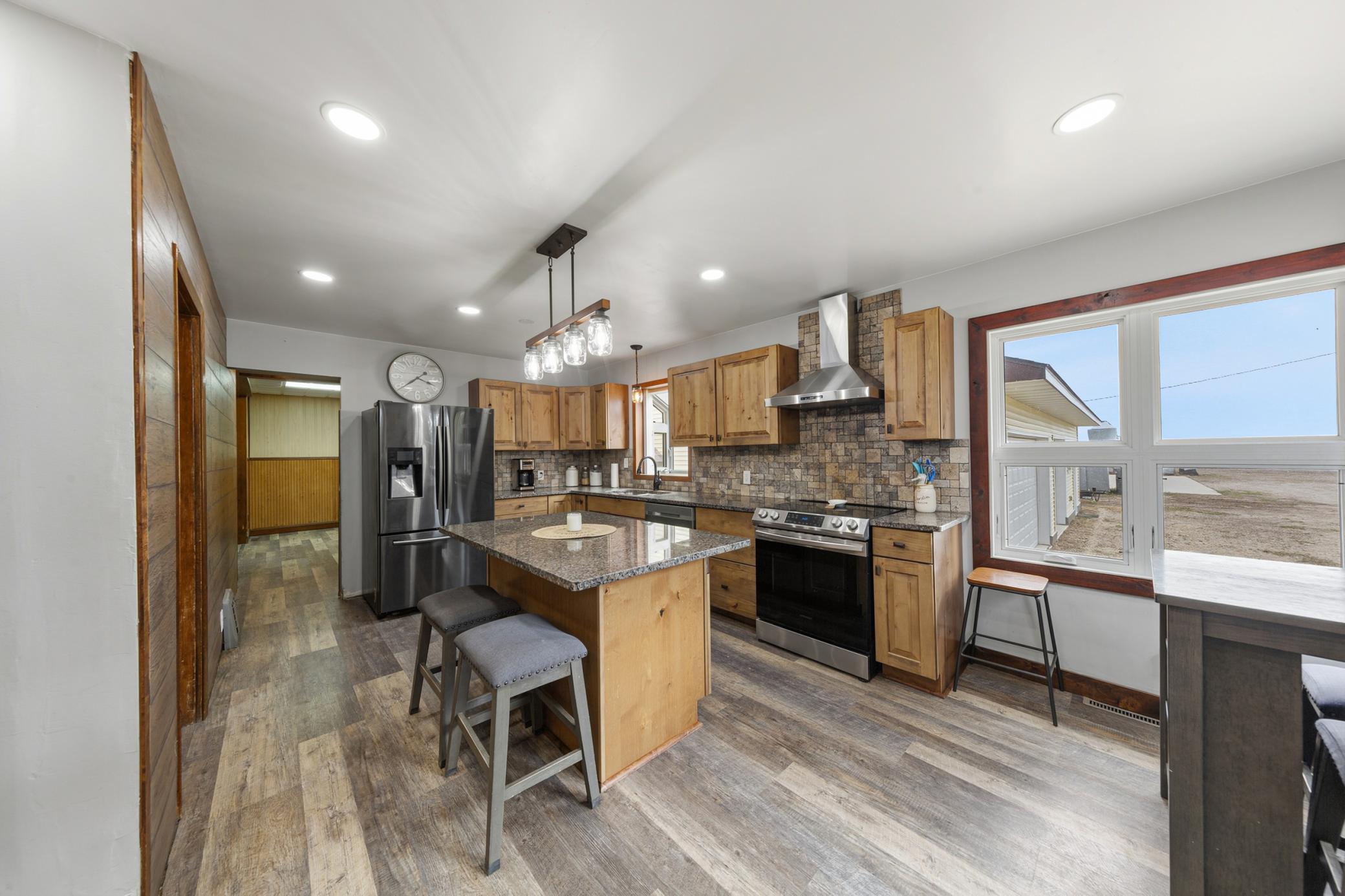 25115 Lamb Avenue Property Photo 13