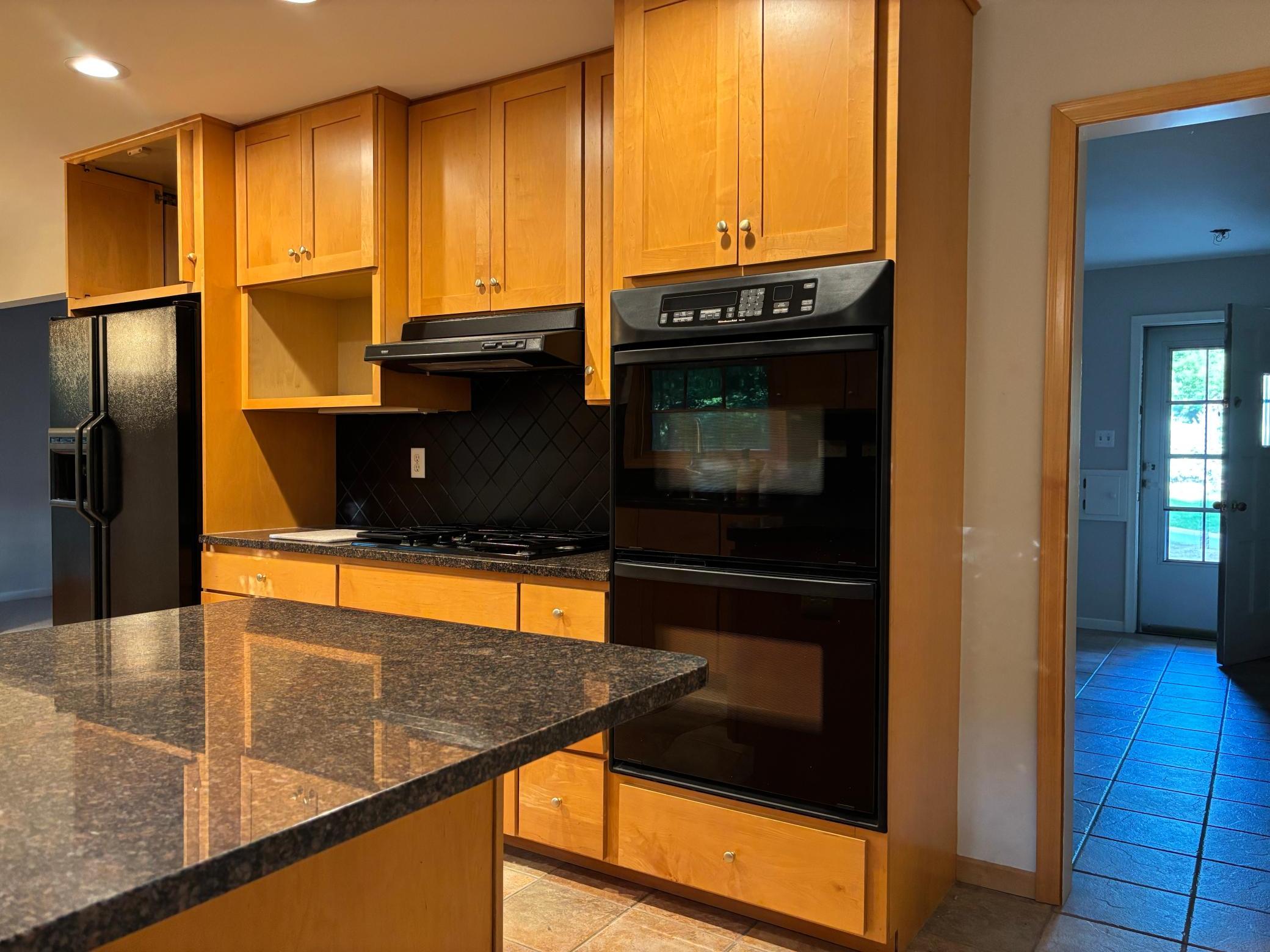 5916 Code Avenue Property Photo 7