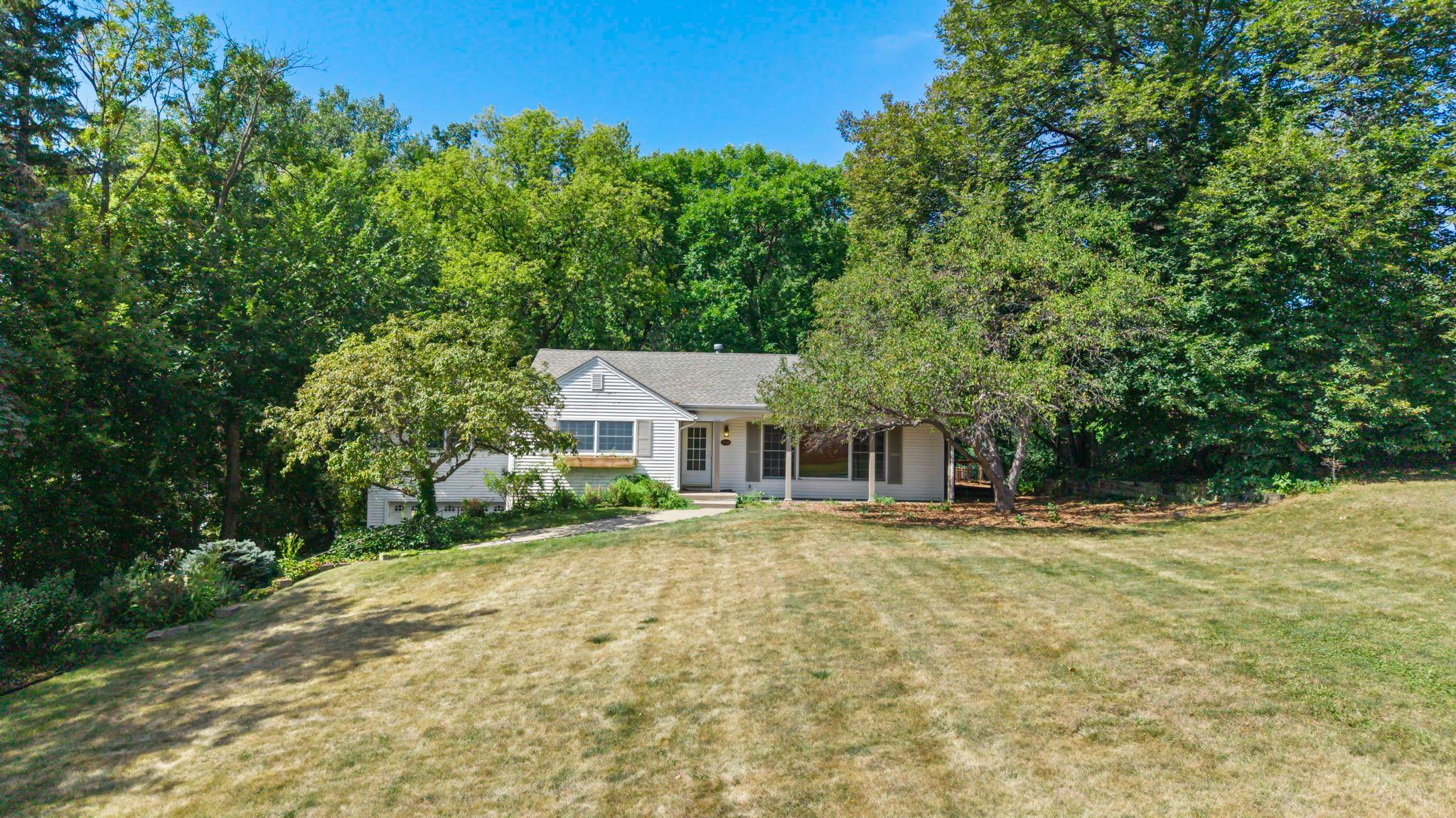 5916 Code Avenue Property Photo 10