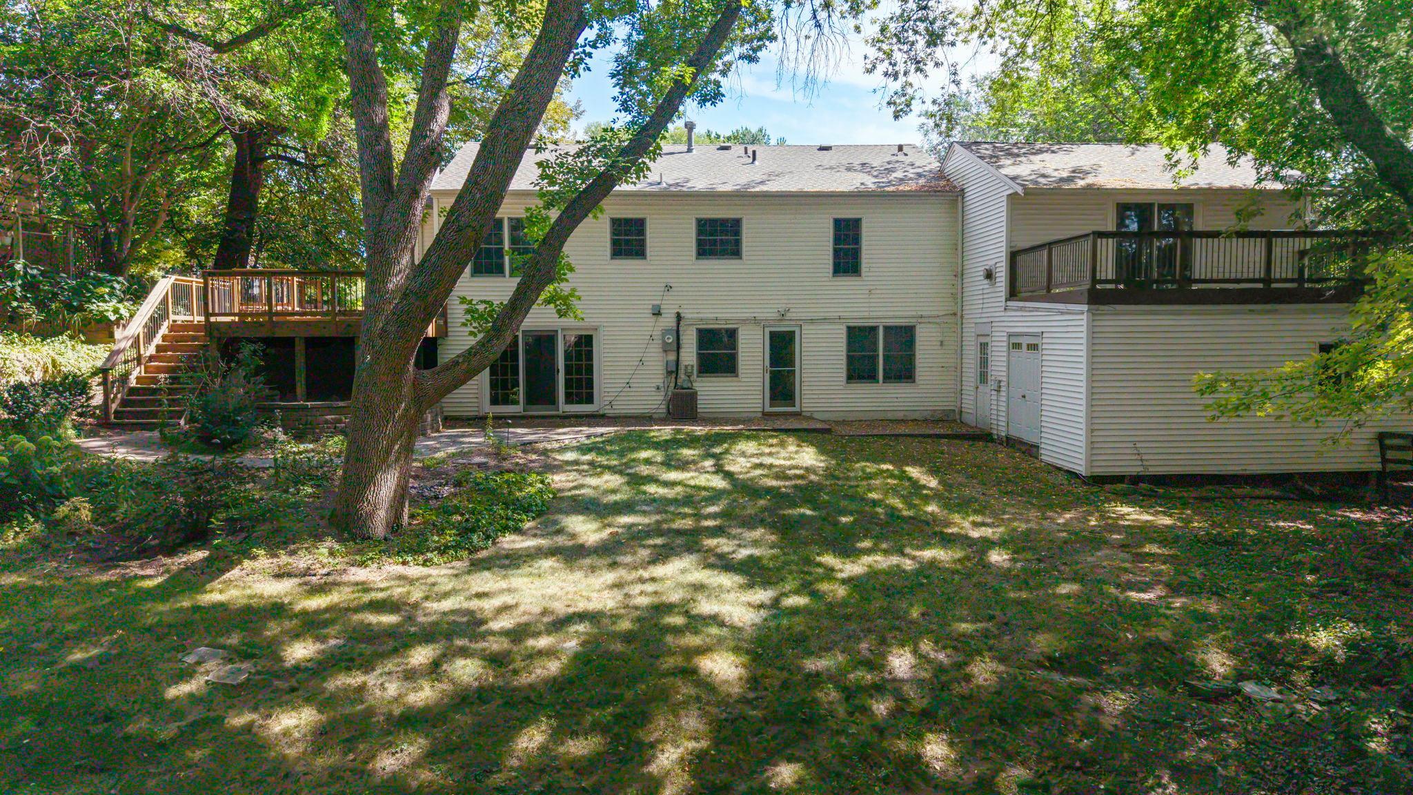 5916 Code Avenue Property Photo 20