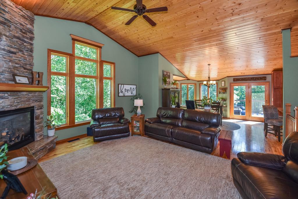 7778 Chickasaw Circle Property Photo 6