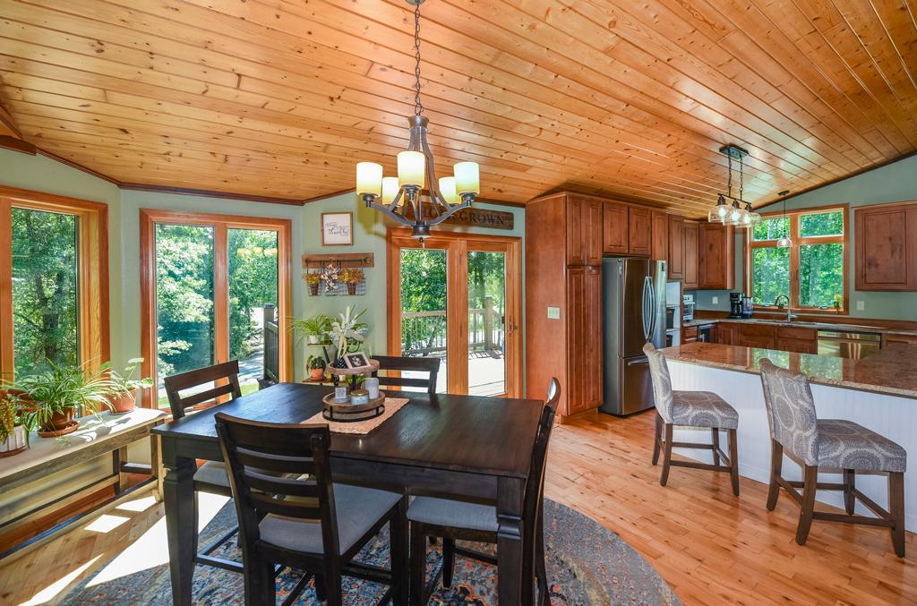 7778 Chickasaw Circle Property Photo 9