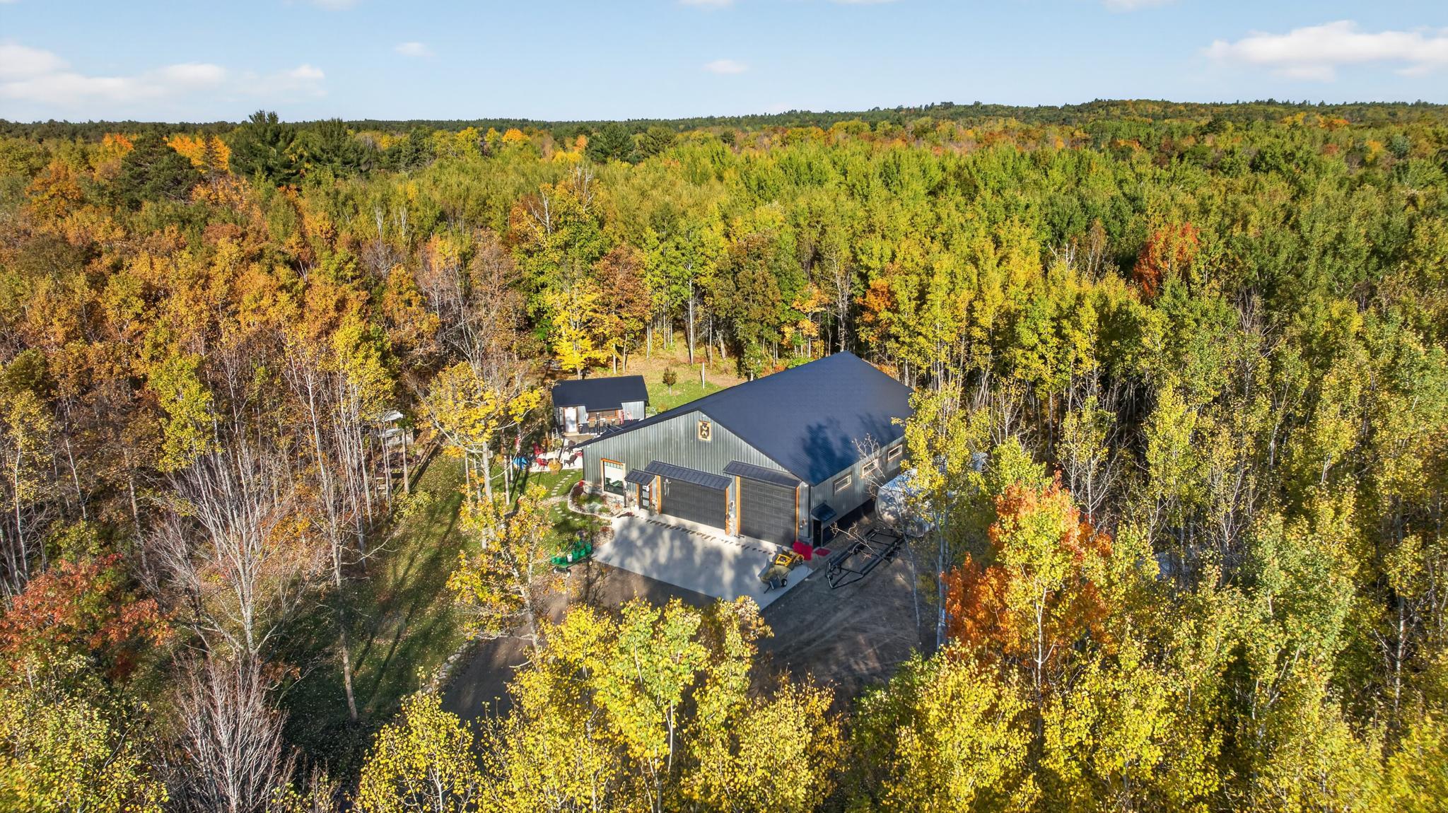 40293 Fox Glen Drive Property Photo 1