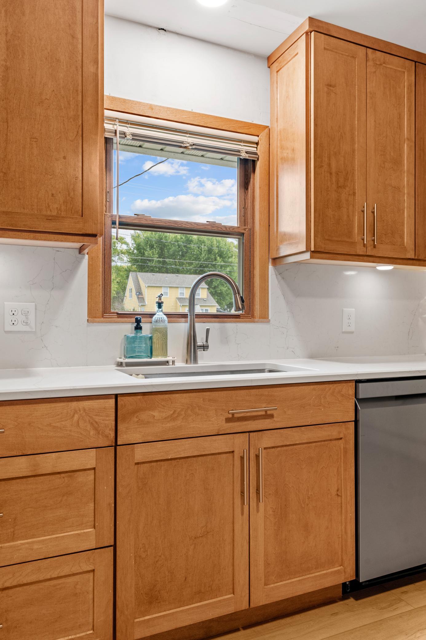 1709 14th Street E Property Photo 7