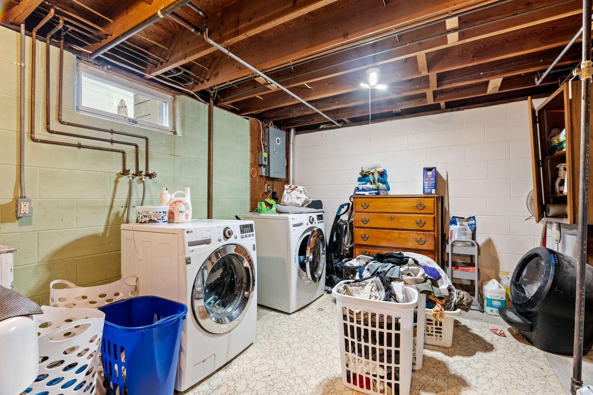 1709 14th Street E Property Photo 33