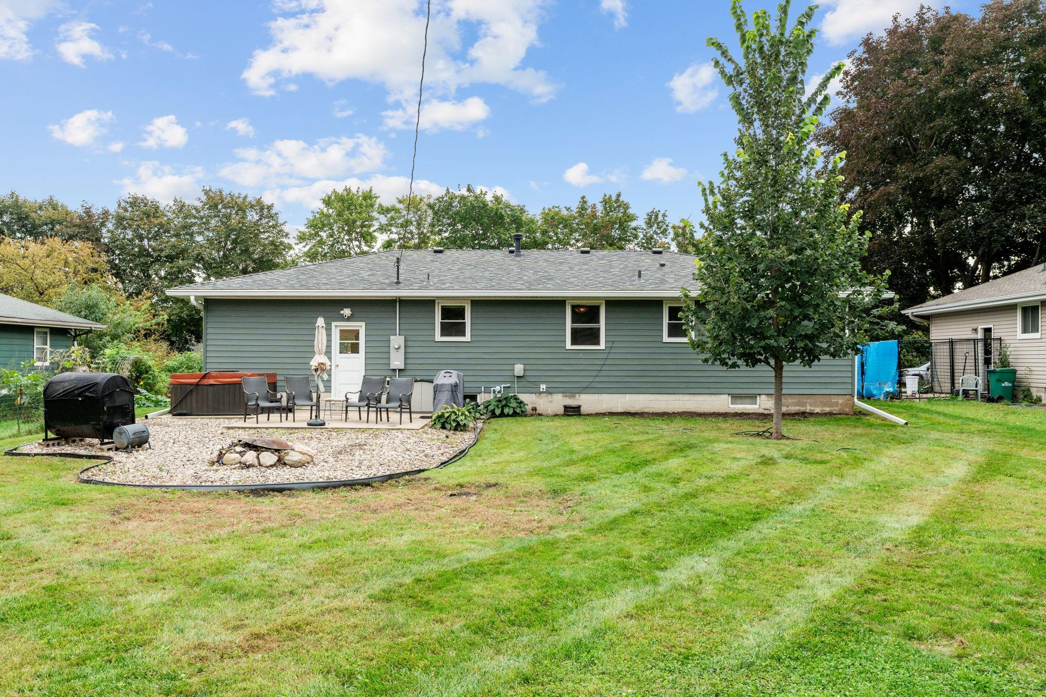 1709 14th Street E Property Photo 37