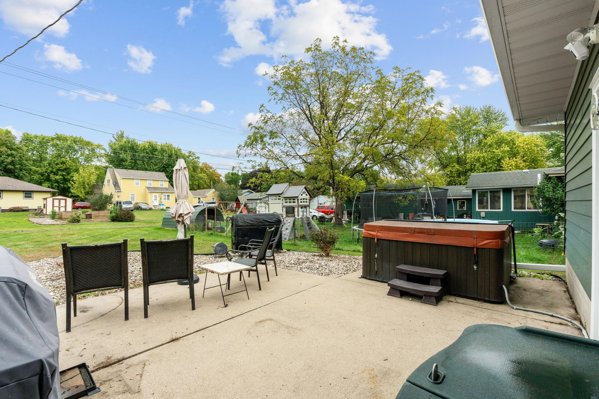 1709 14th Street E Property Photo 39