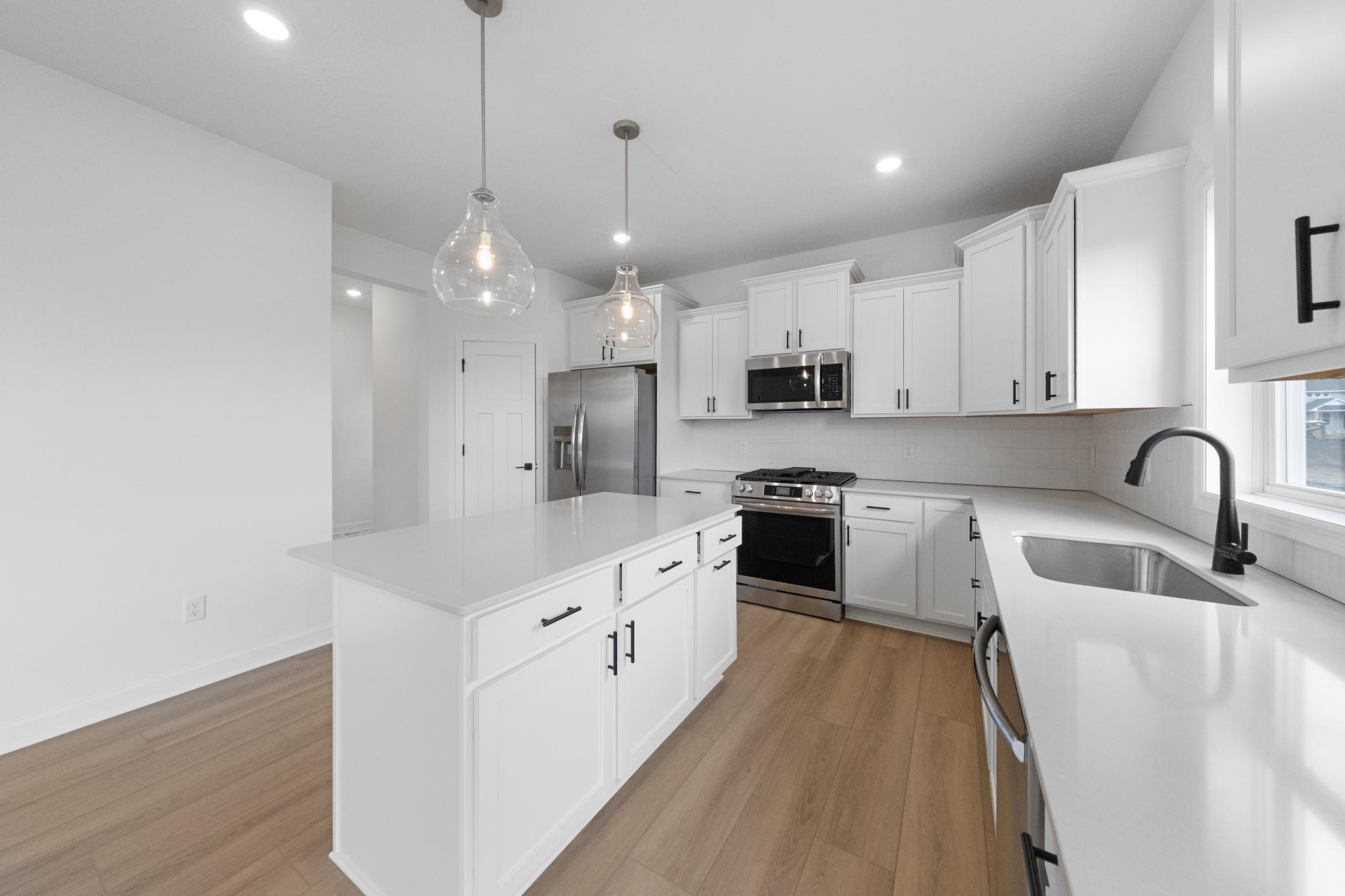 7621 Lotus Lane Property Photo 3