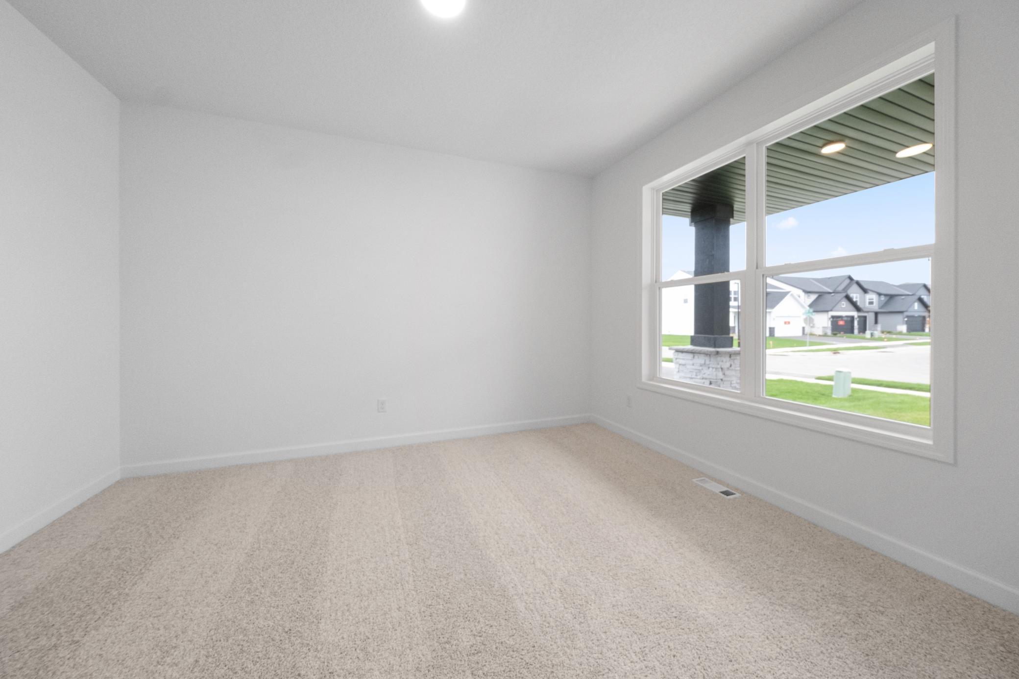 7621 Lotus Lane Property Photo 8