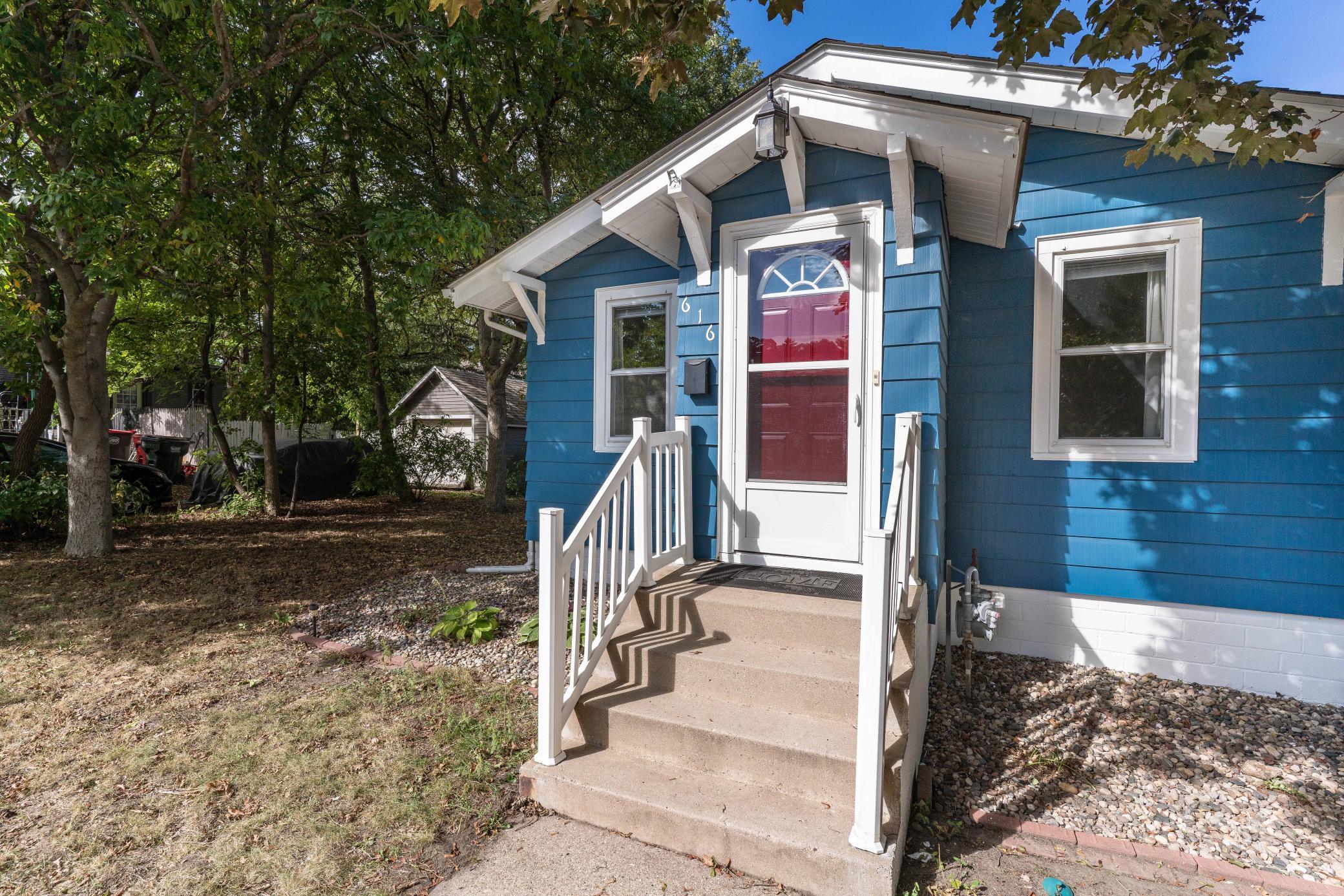 616 Lake Street Property Photo 4