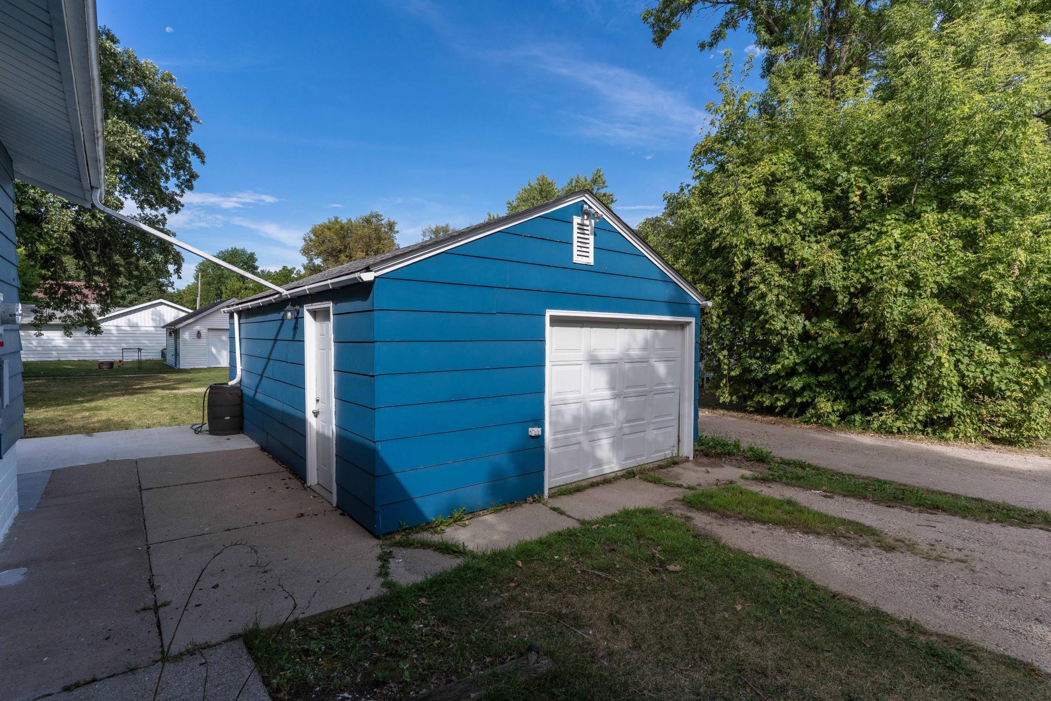 616 Lake Street Property Photo 32