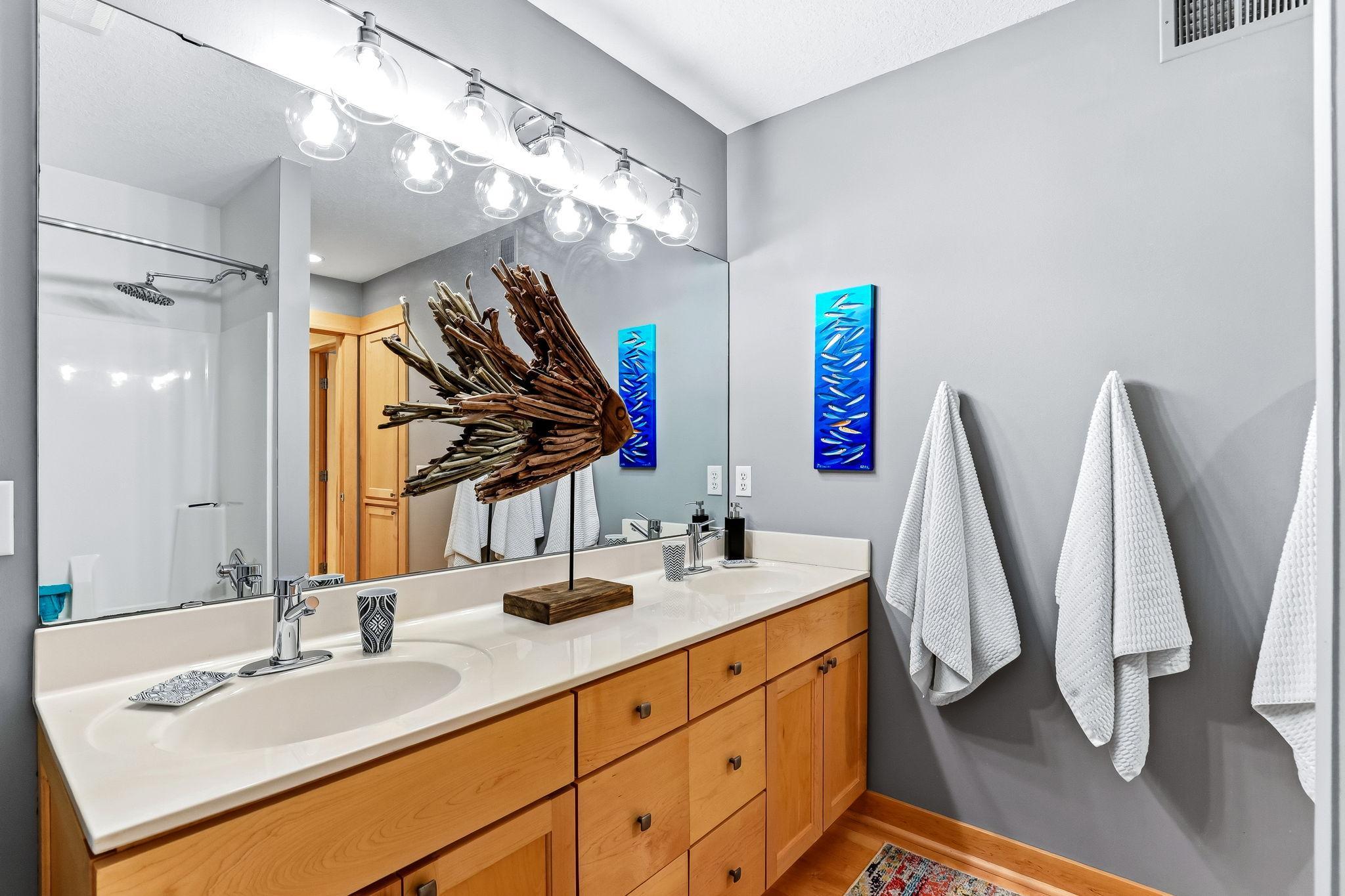4939 Whispering Way Property Photo 40