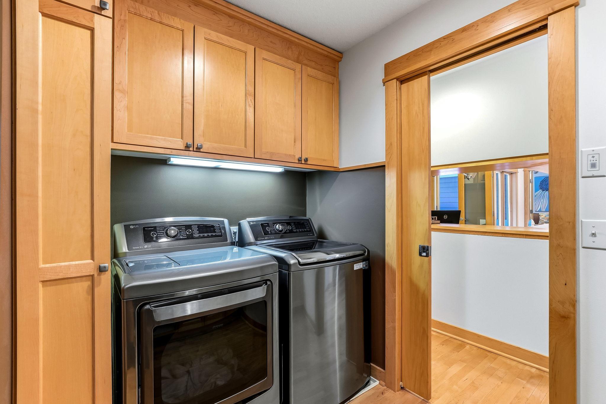 4939 Whispering Way Property Photo 42