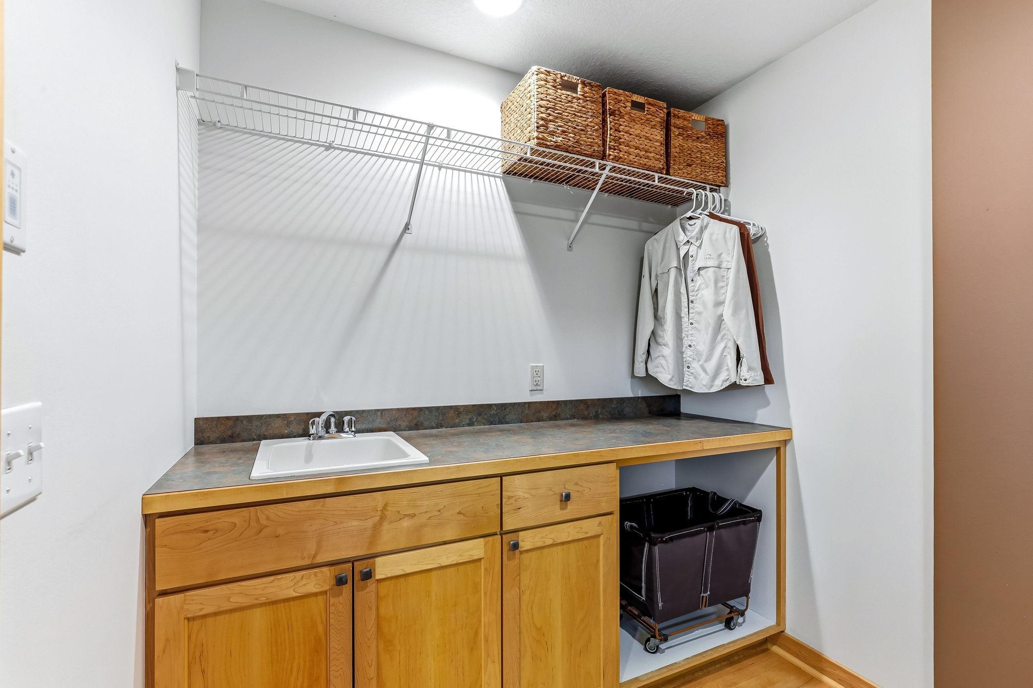 4939 Whispering Way Property Photo 43