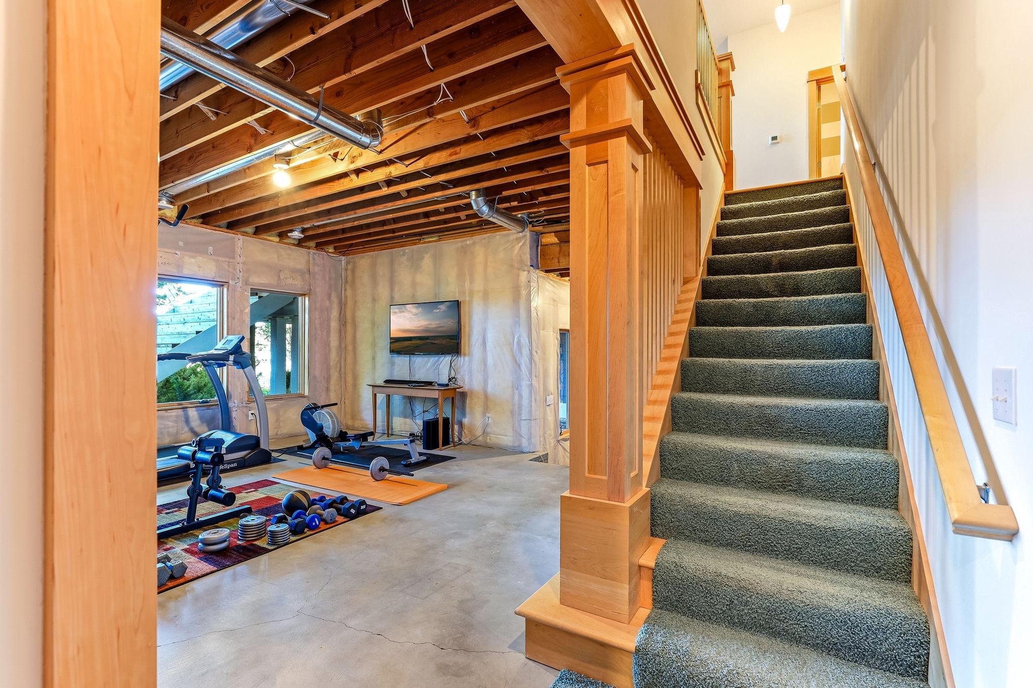 4939 Whispering Way Property Photo 45