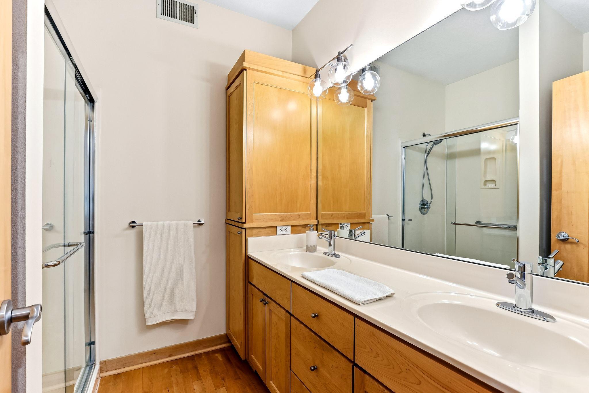 4939 Whispering Way Property Photo 67