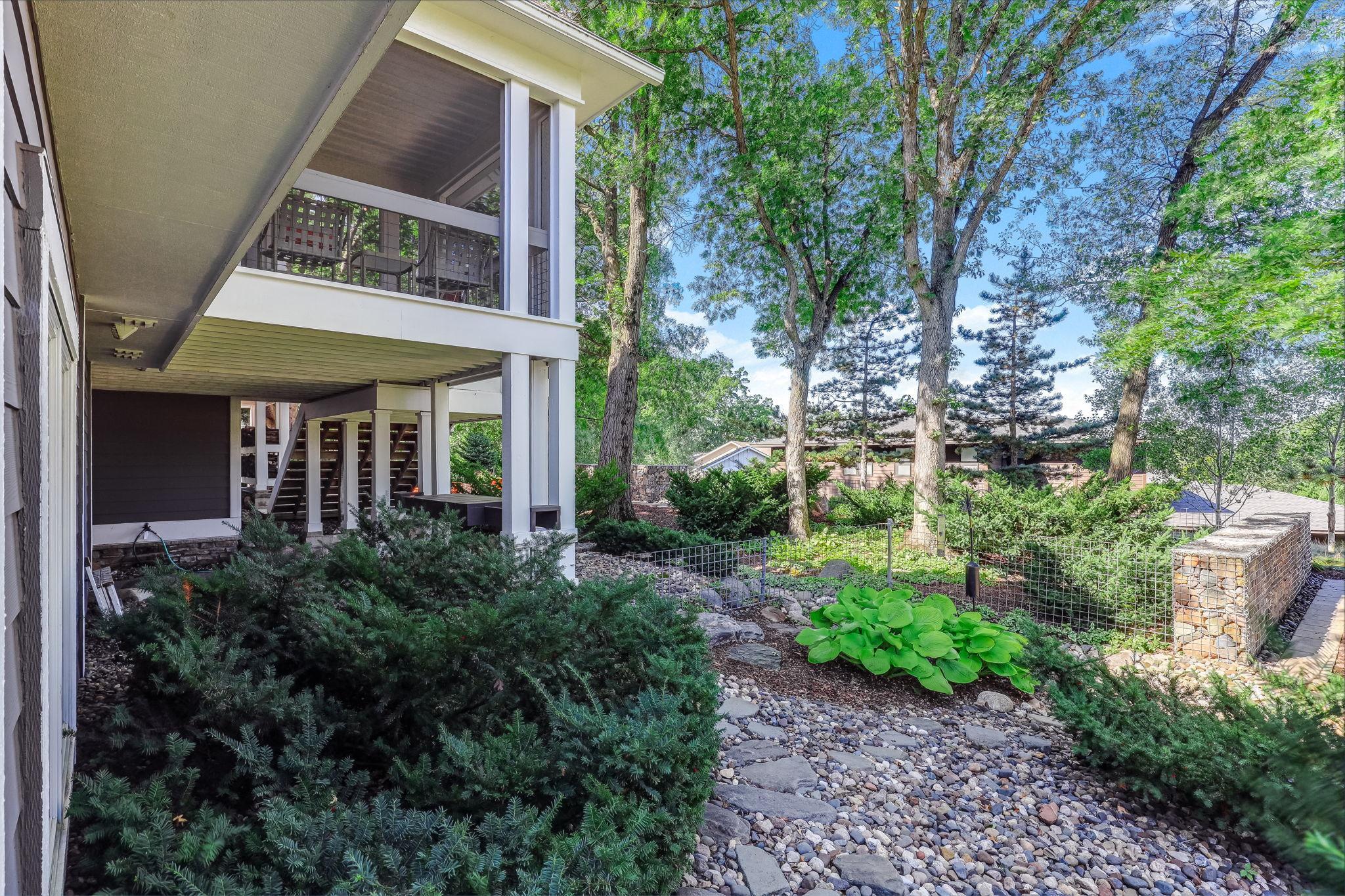 4939 Whispering Way Property Photo 86