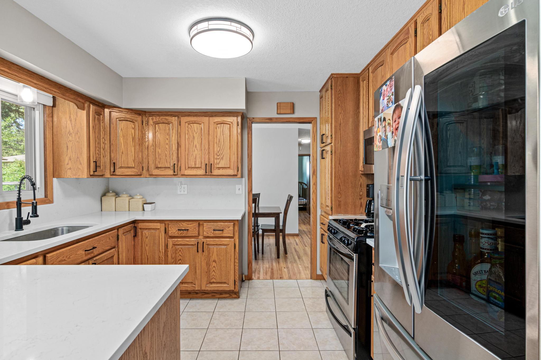 6810 Brookview Drive Ne Property Photo 1