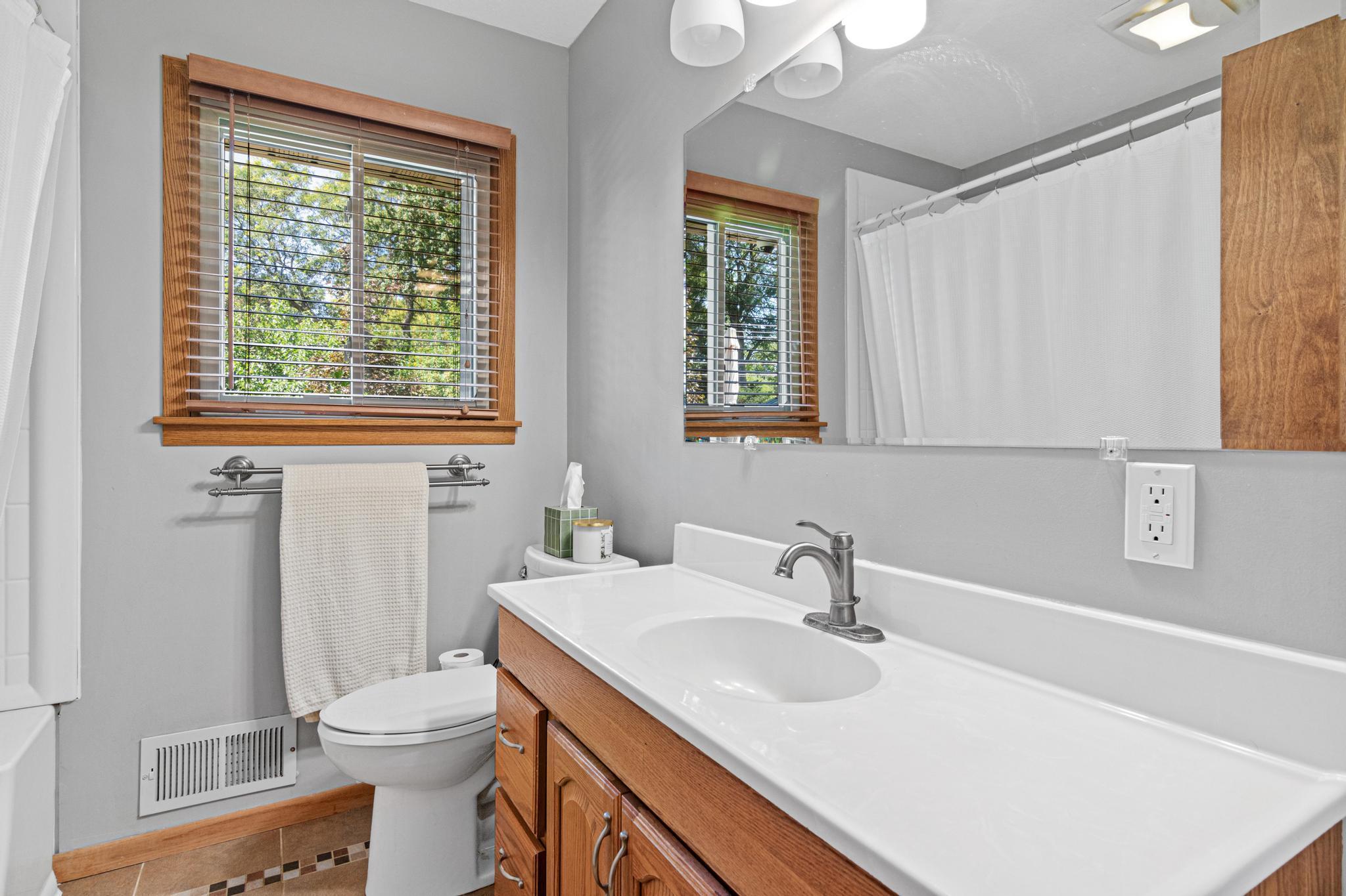 6810 Brookview Drive Ne Property Photo 17