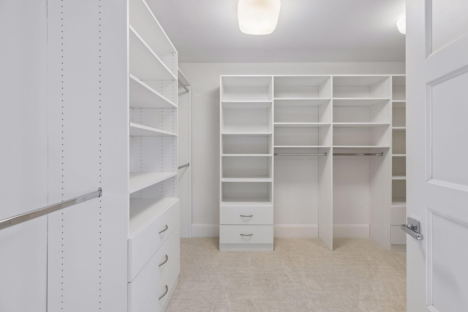 5413 Doncaster Way Property Photo 34