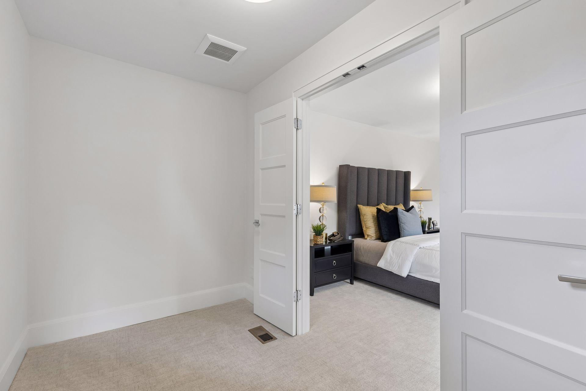 5413 Doncaster Way Property Photo 39