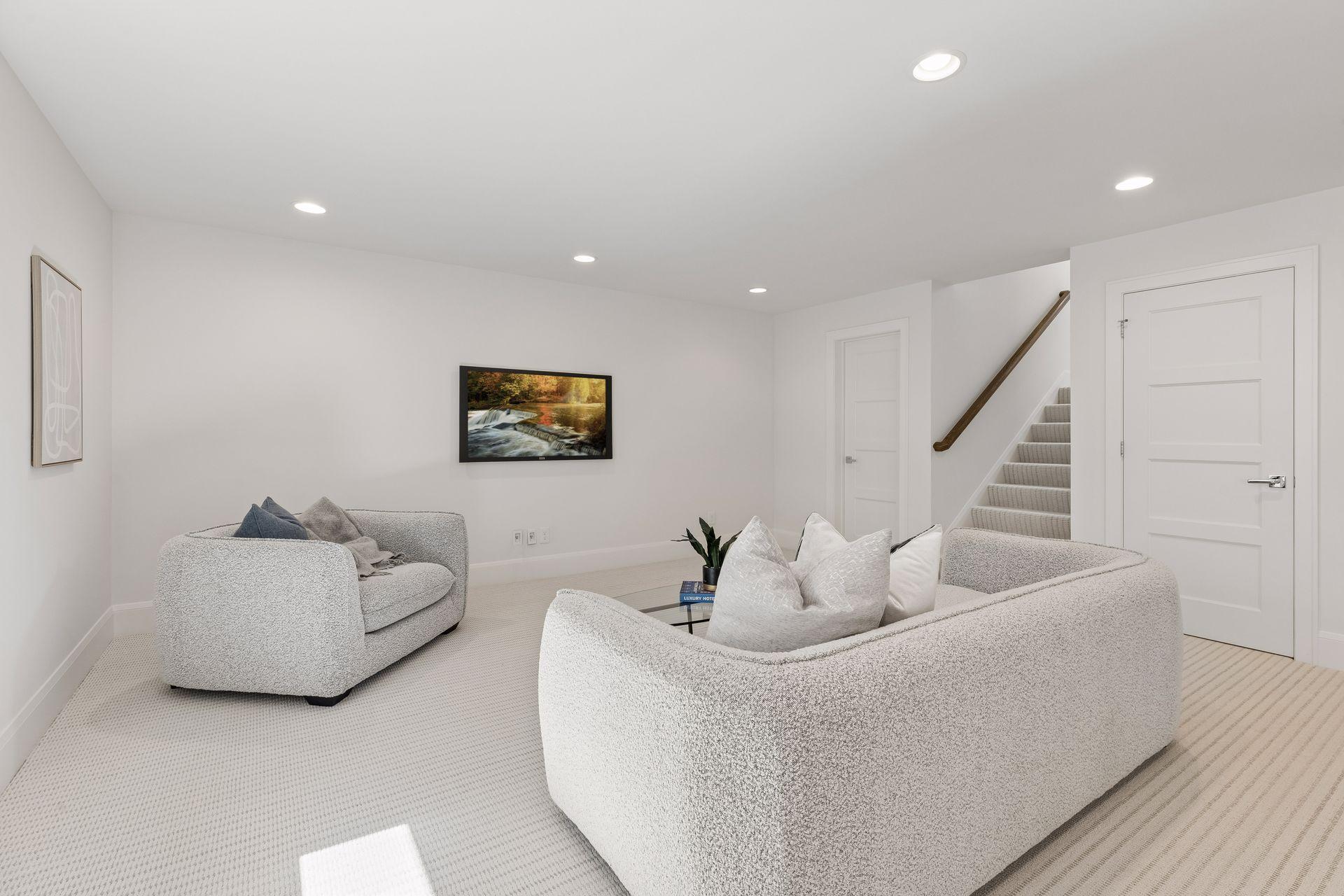 5413 Doncaster Way Property Photo 47