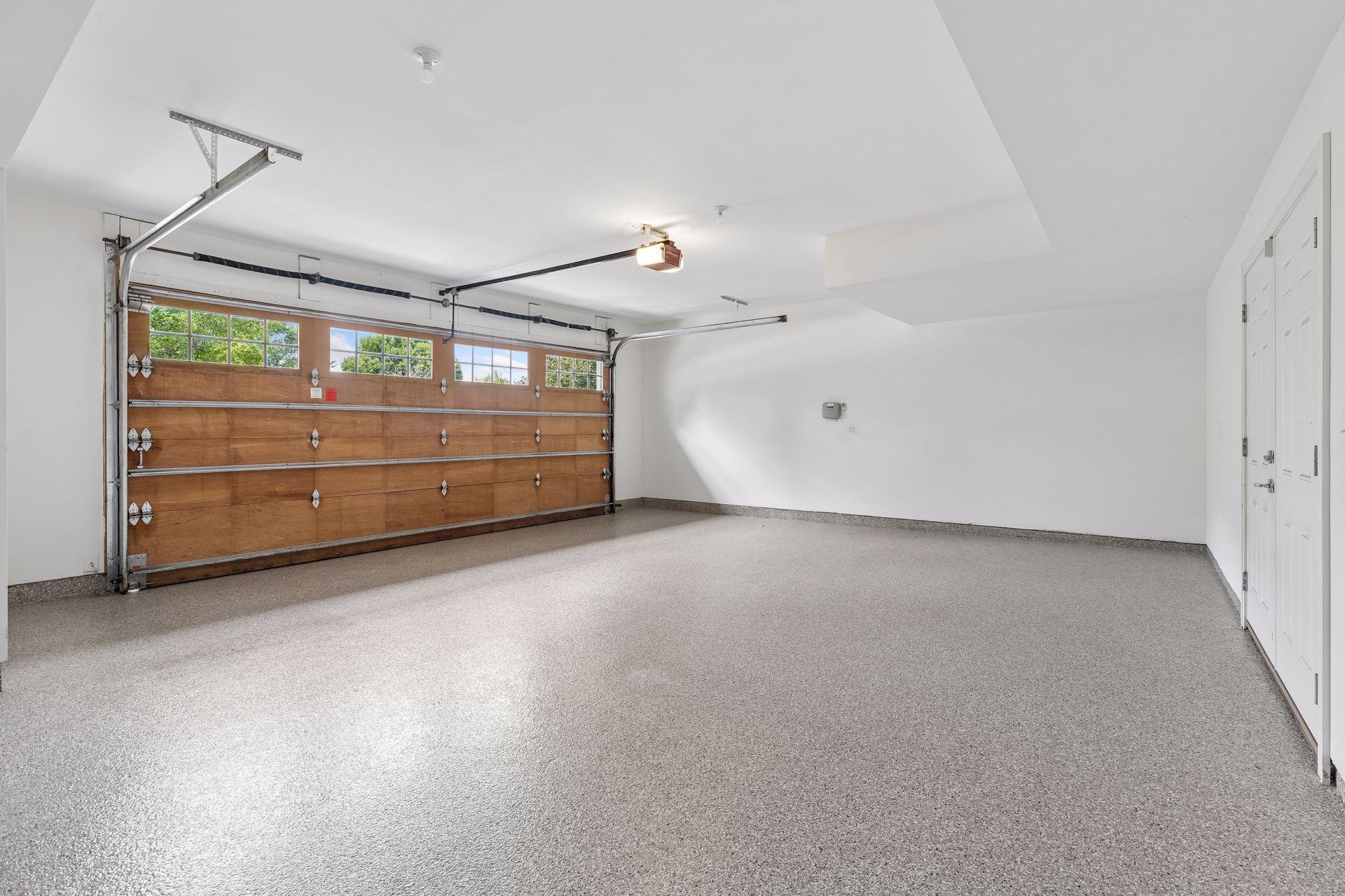 5413 Doncaster Way Property Photo 58
