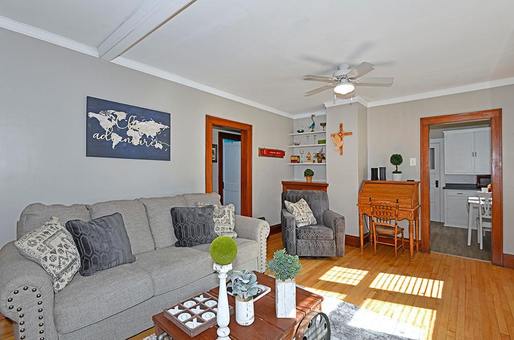 1716 6th Street E Property Photo 3