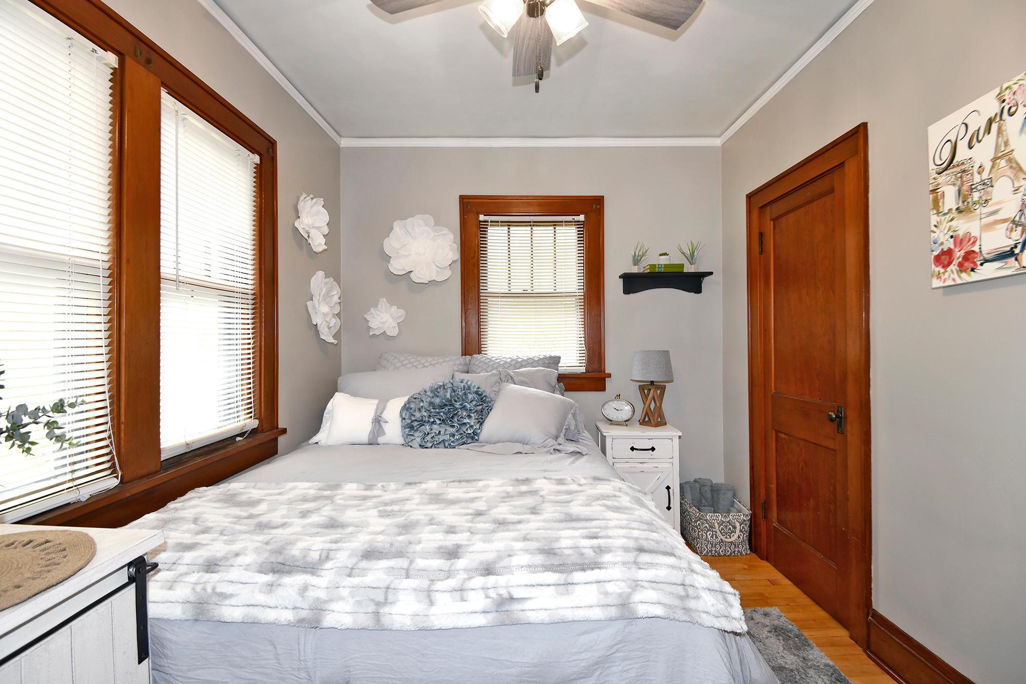 1716 6th Street E Property Photo 8