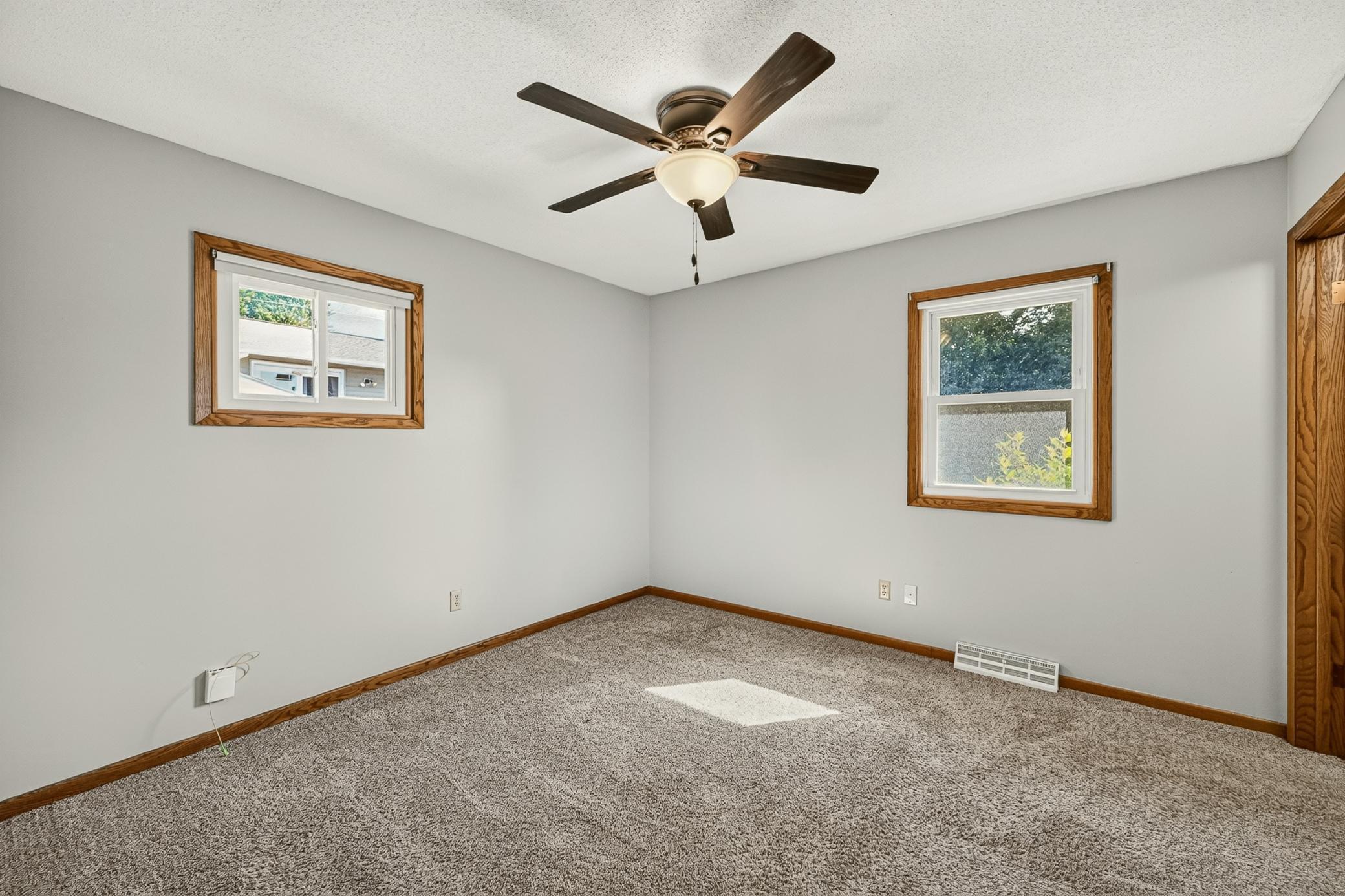 1604 9th Avenue Se Property Photo 10