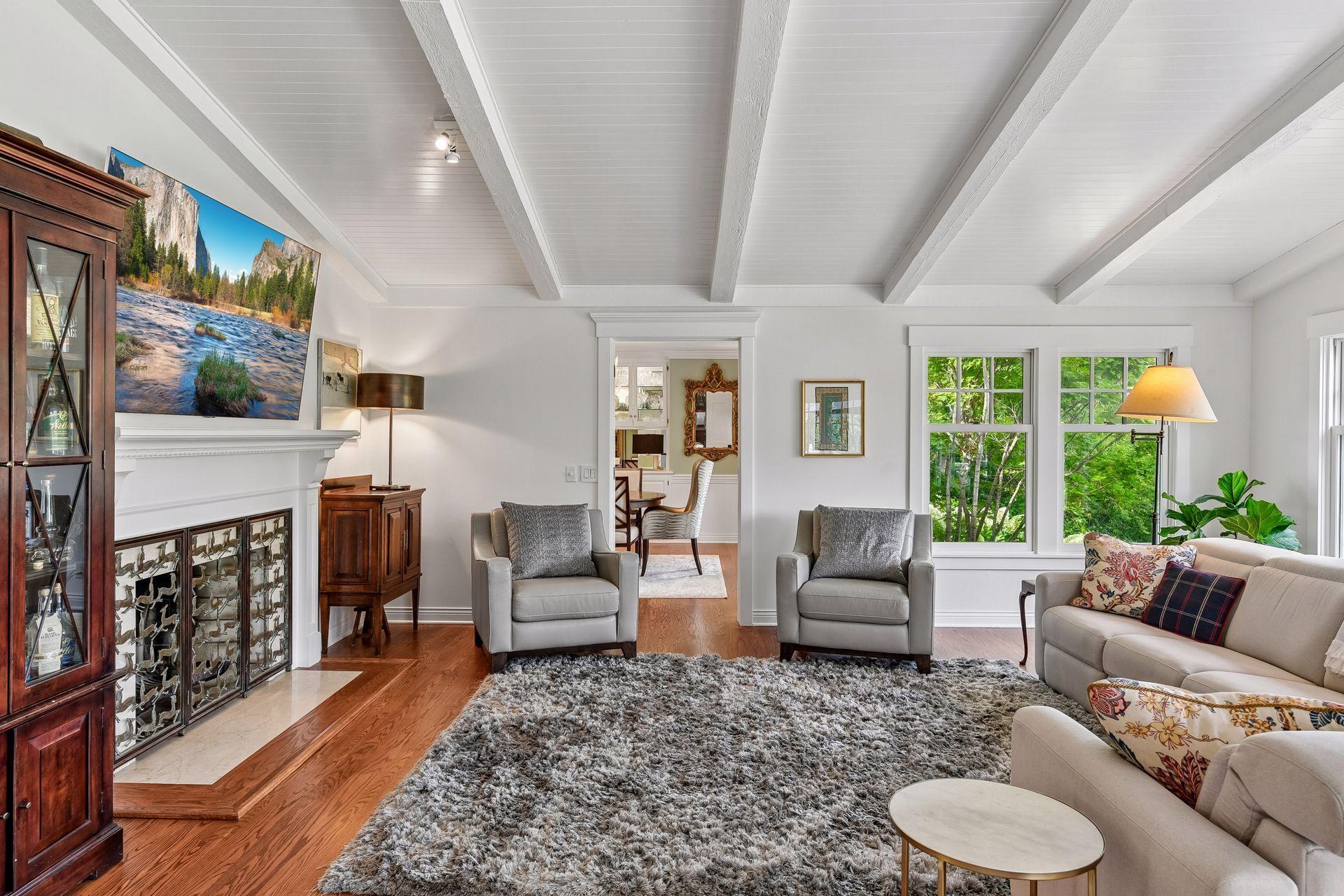 330 Peavey Road Property Photo 12