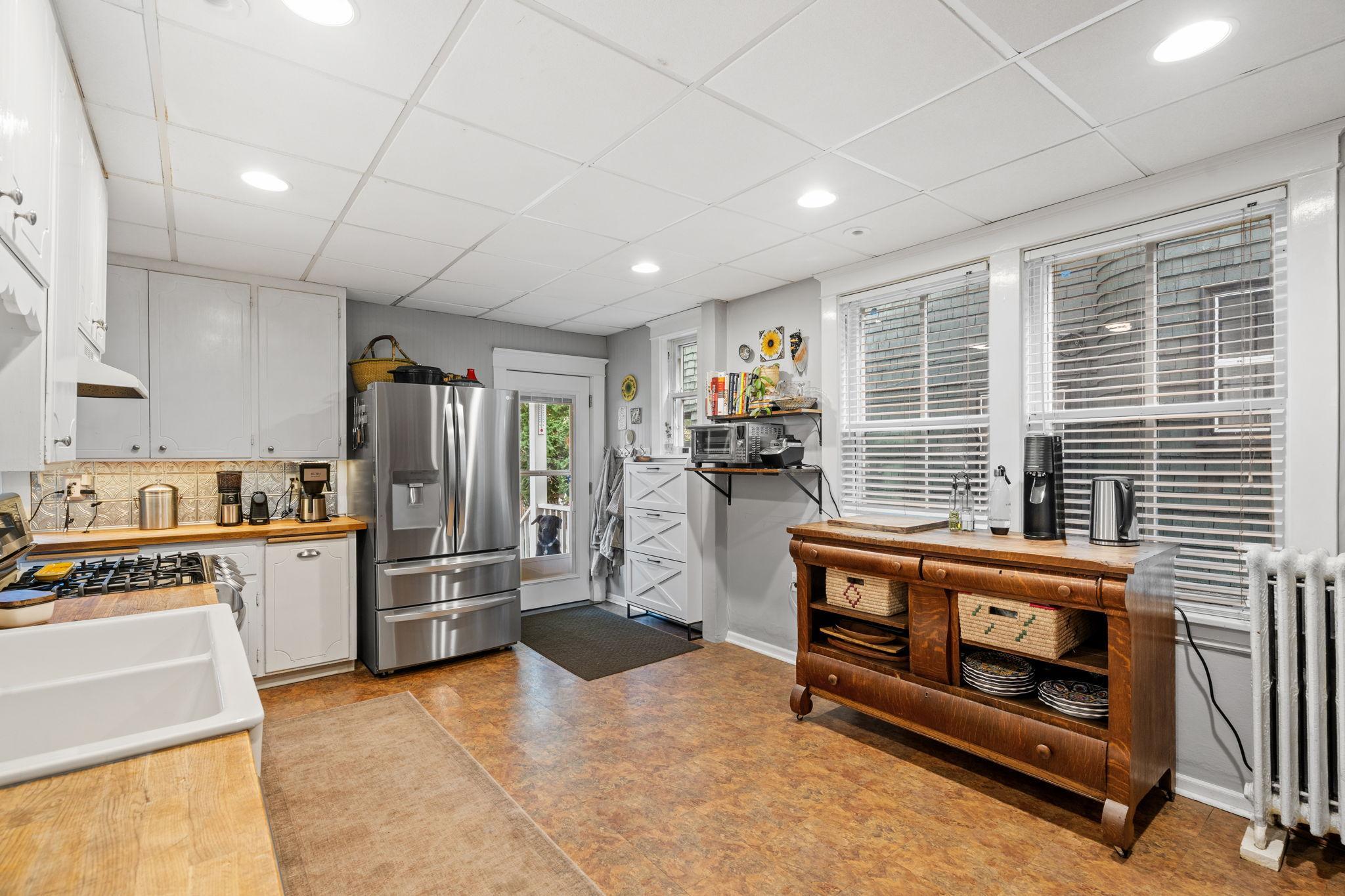 997 Lincoln Avenue Property Photo 16