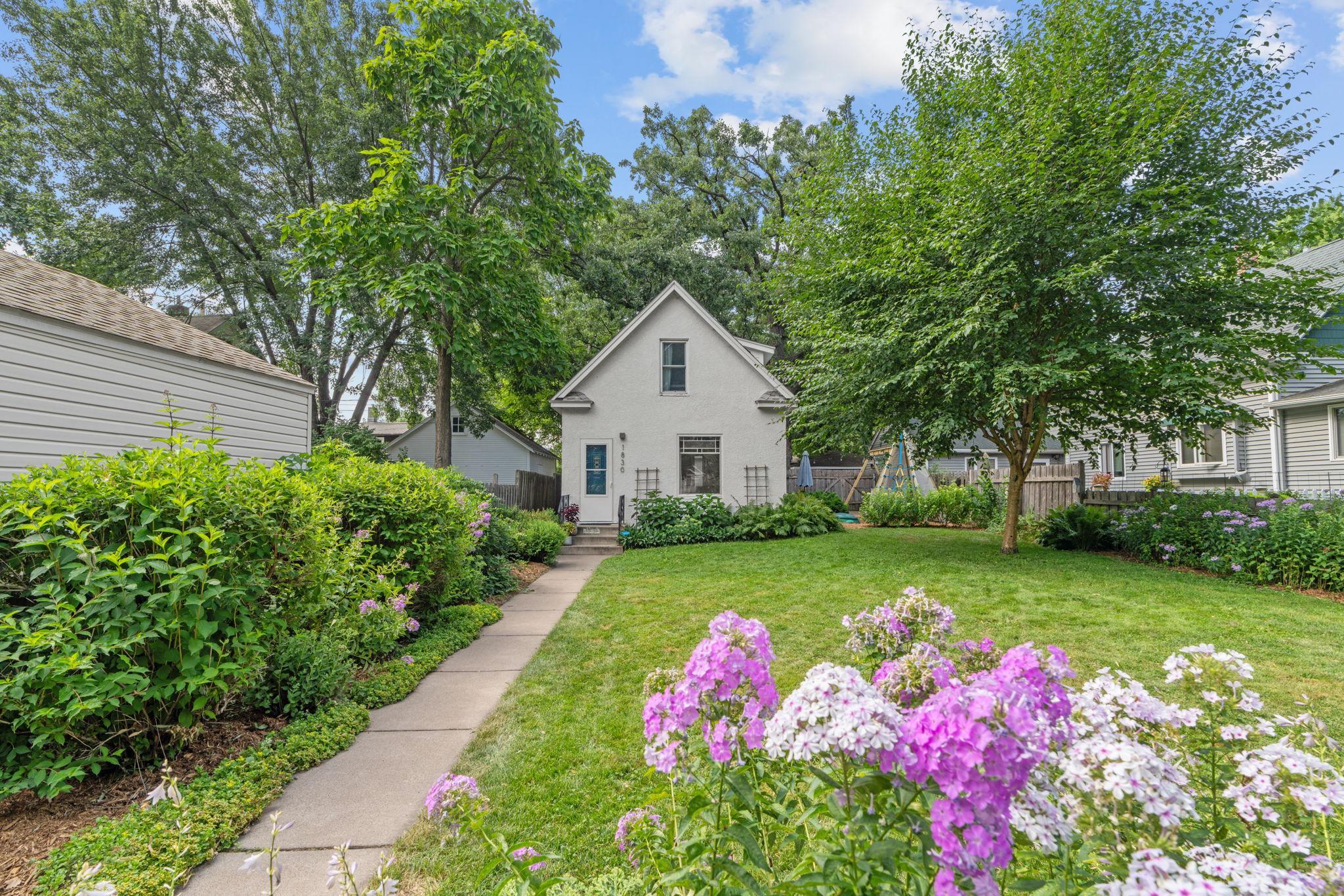 1830 Hewitt Avenue Property Photo 1