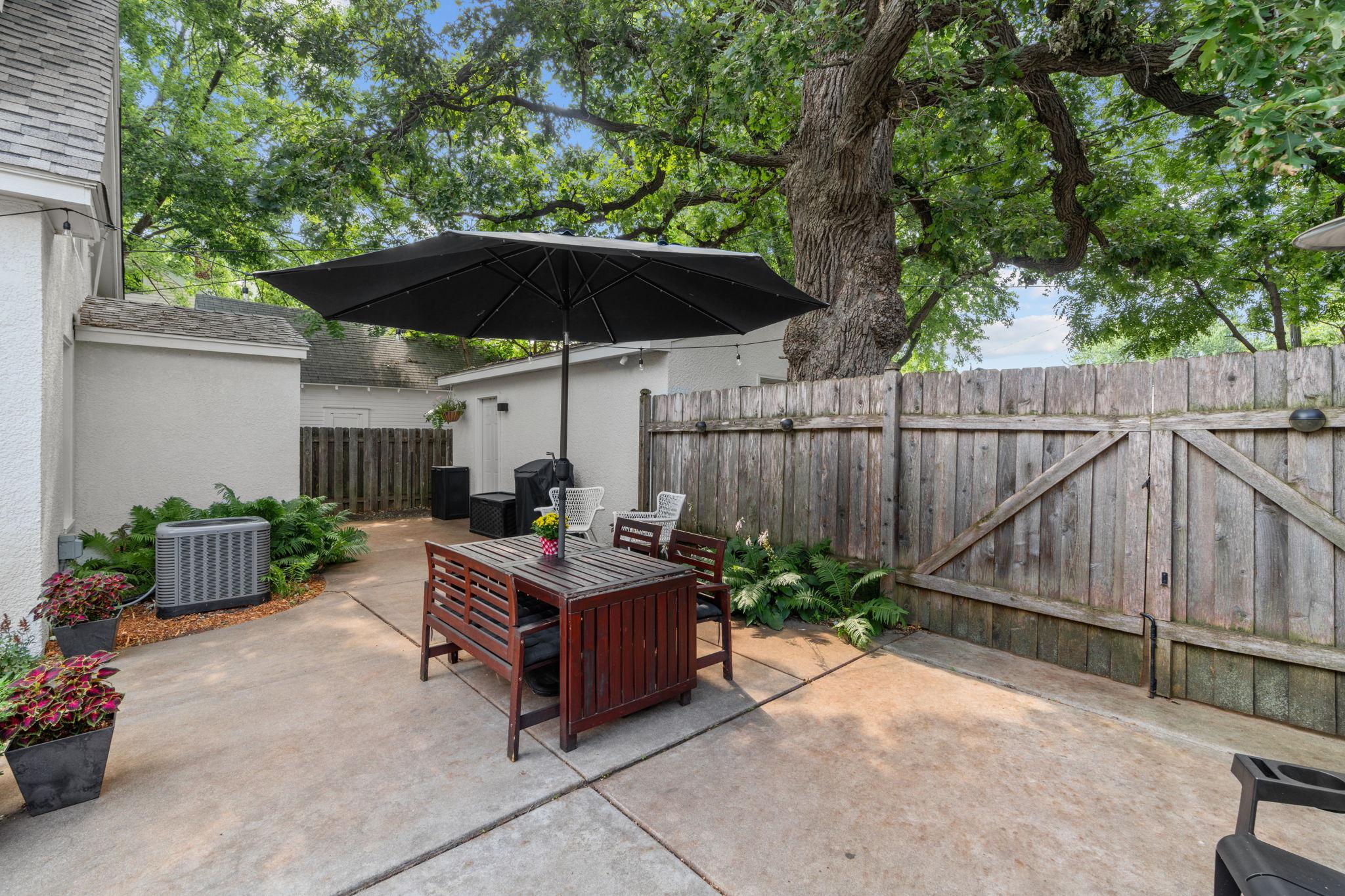 1830 Hewitt Avenue Property Photo 7