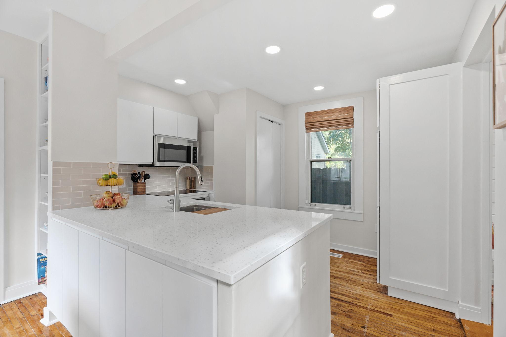 1830 Hewitt Avenue Property Photo 16
