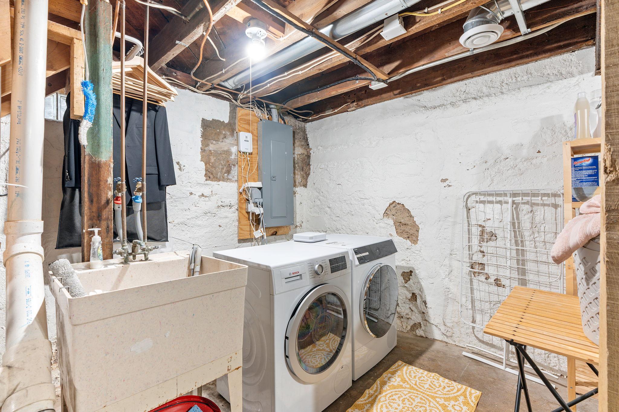 1830 Hewitt Avenue Property Photo 35