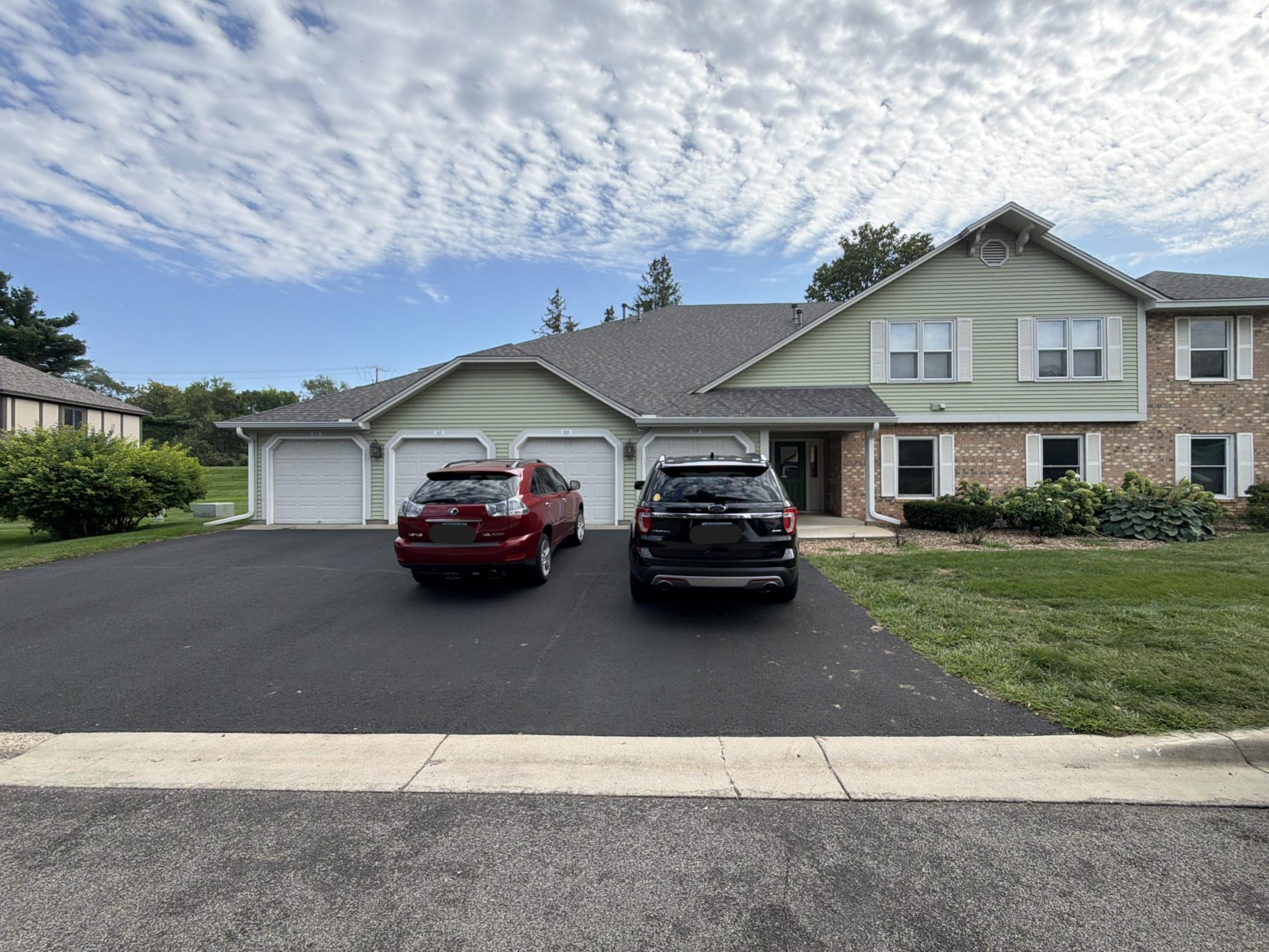 5135 Balmoral Lane Property Photo 1