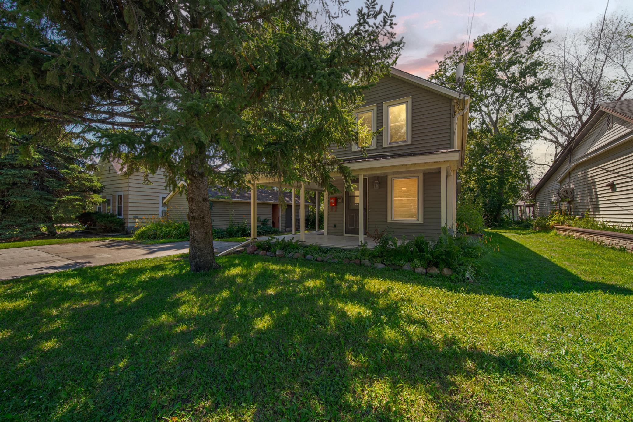 1518 4th Avenue Property Photo 1